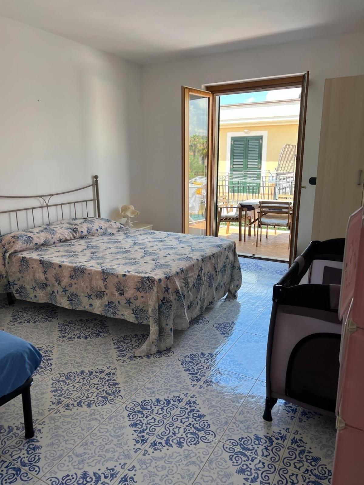 Two-Bedroom Apartment with Terrace and Sea View