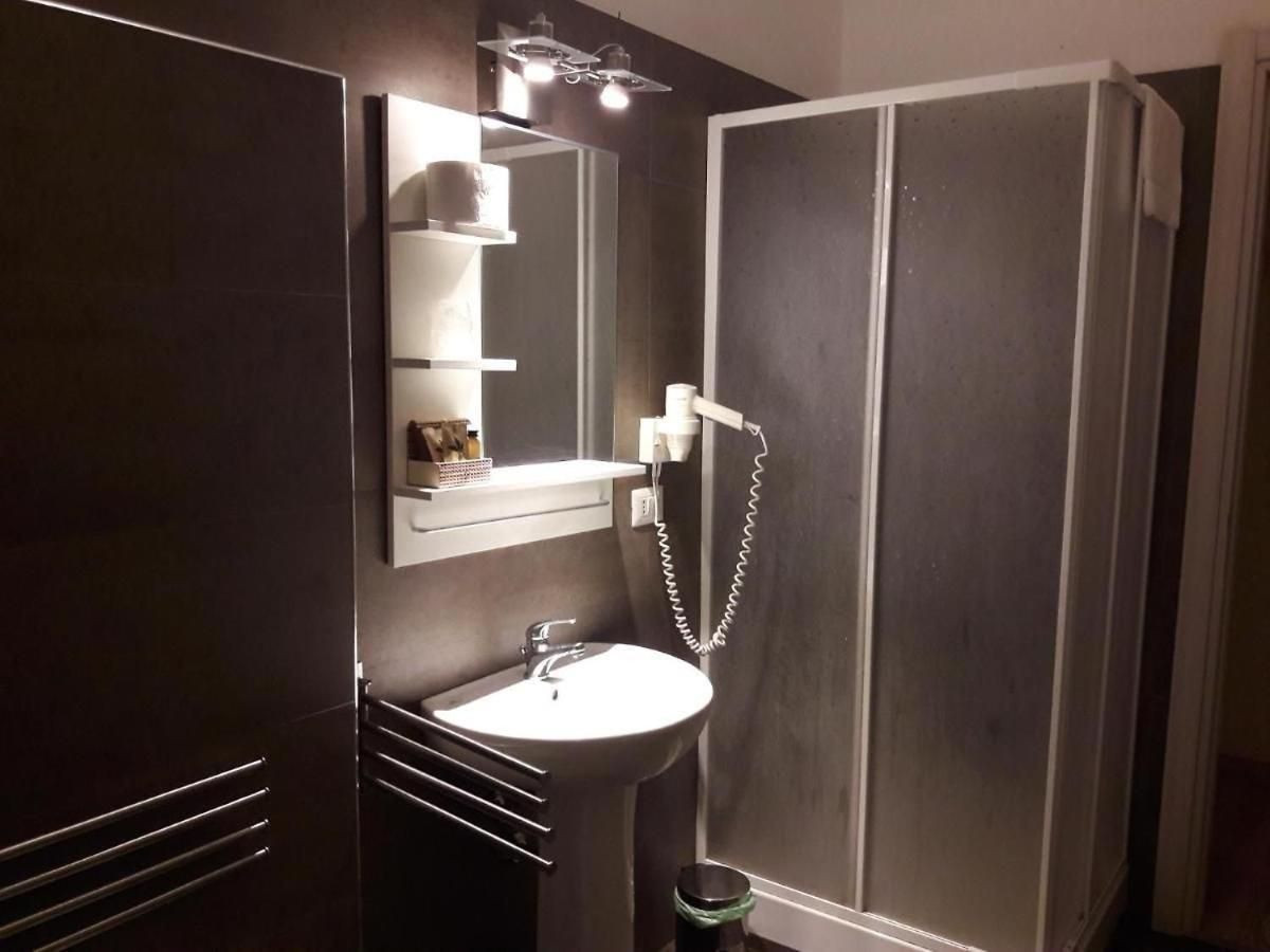 Single Room with Private Bathroom