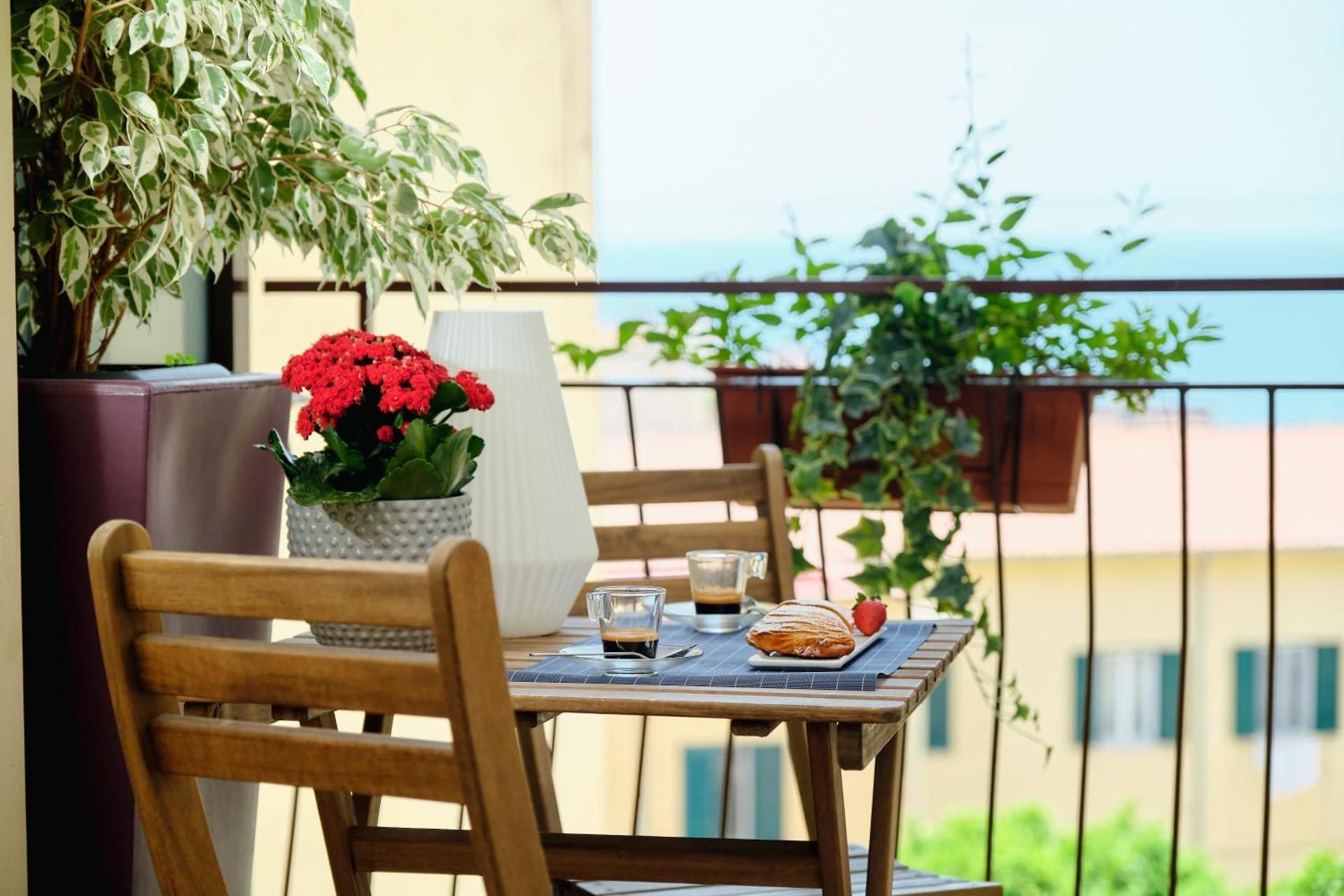 Double Room with Balcony and Sea View