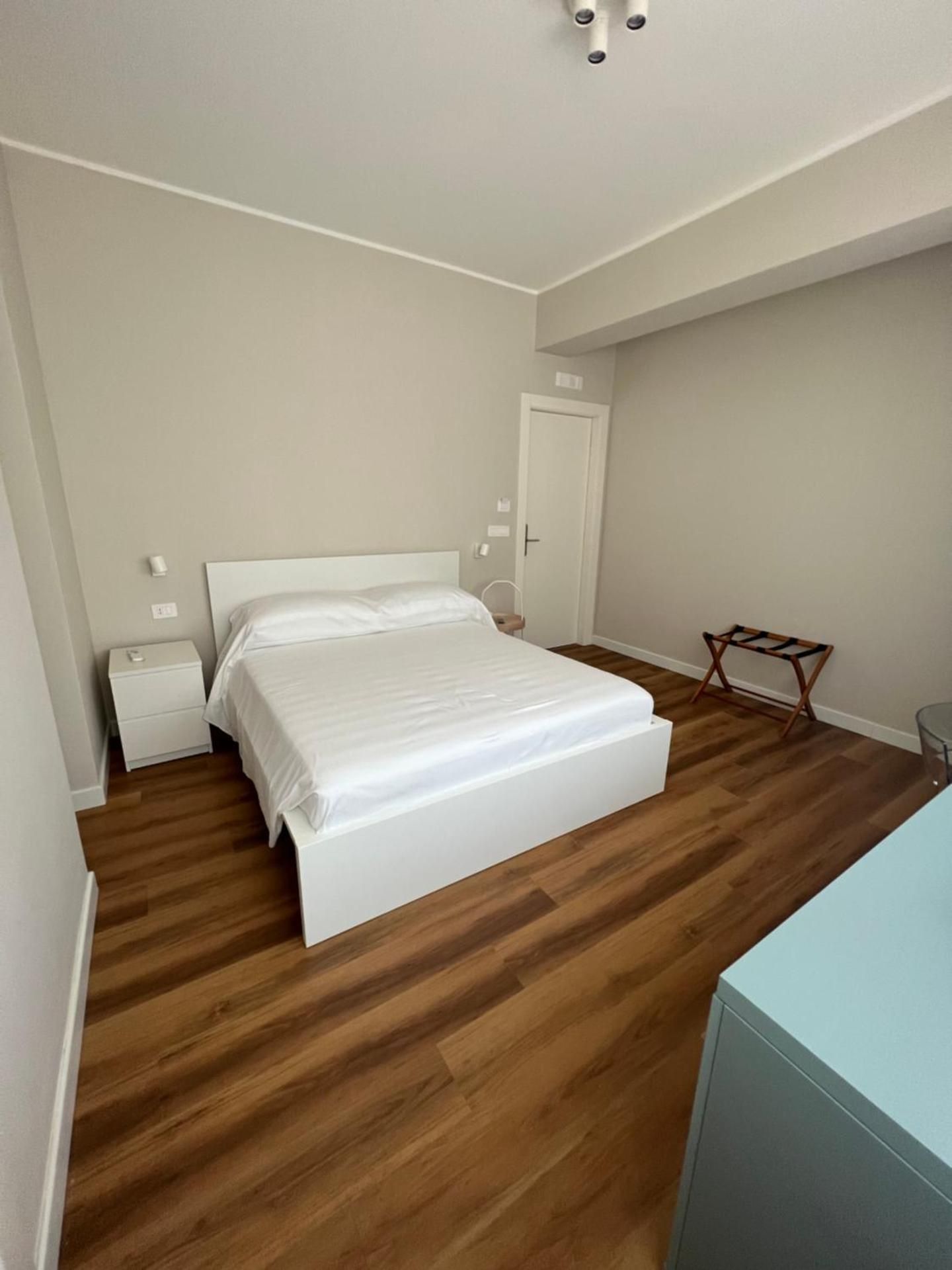 Deluxe Double Room with Shower