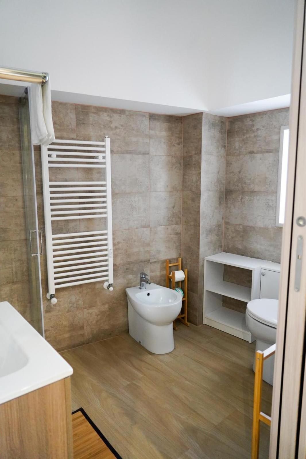 Queen Room with Spa Bath