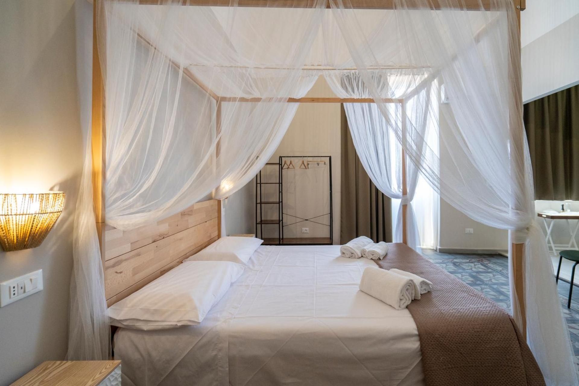 Deluxe Double Room with Bath