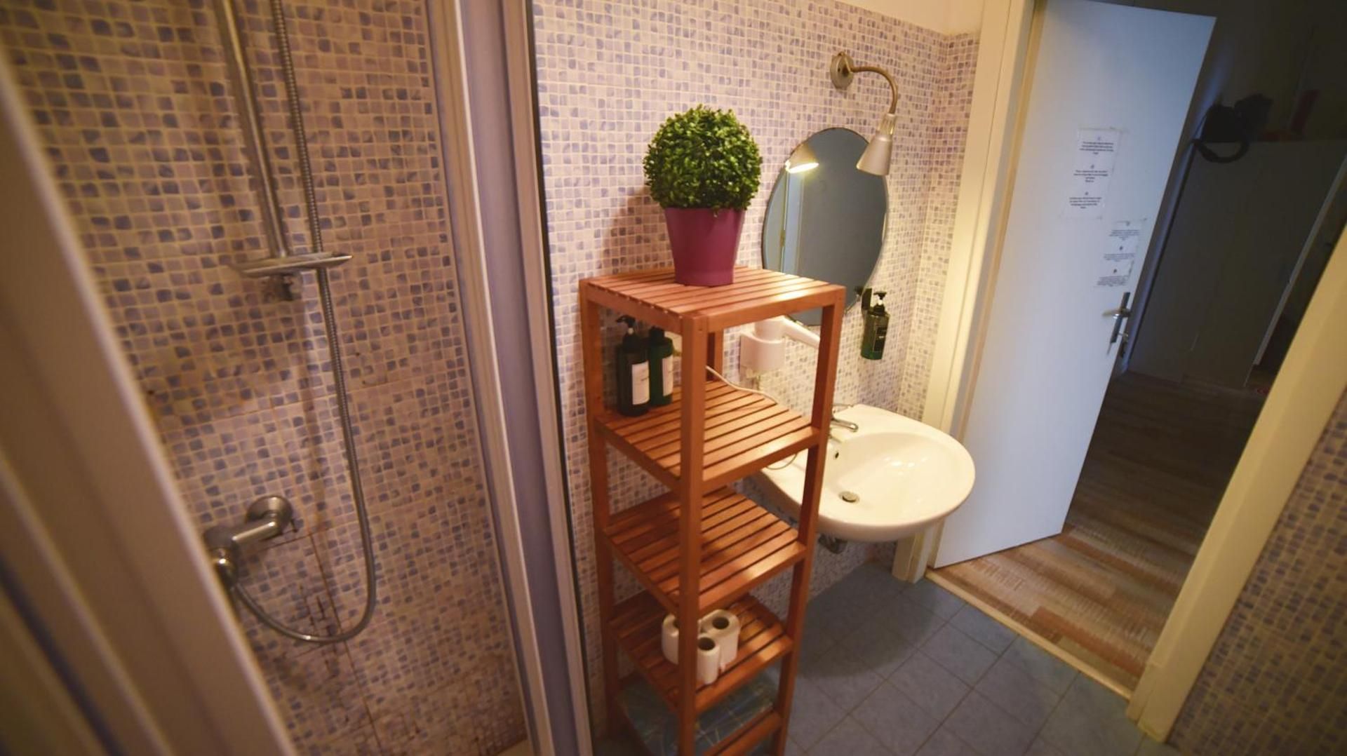 Three-Bedroom Deluxe Apartment