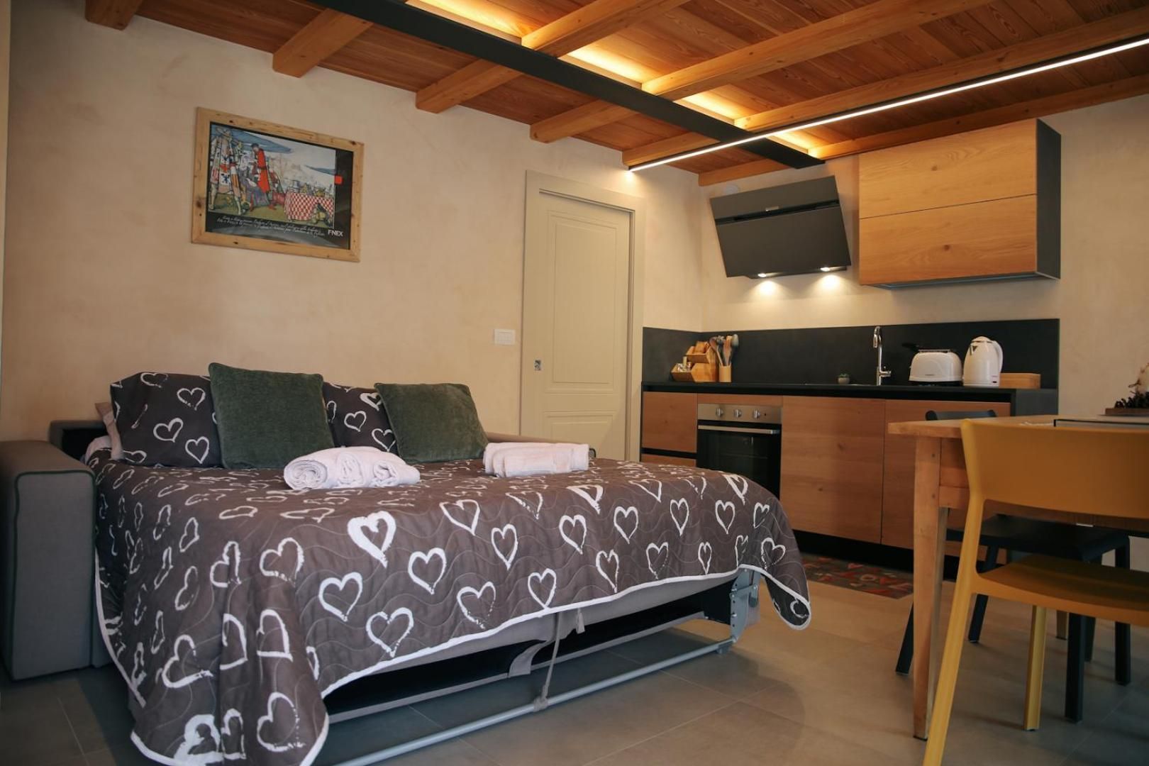 One-Bedroom Apartment