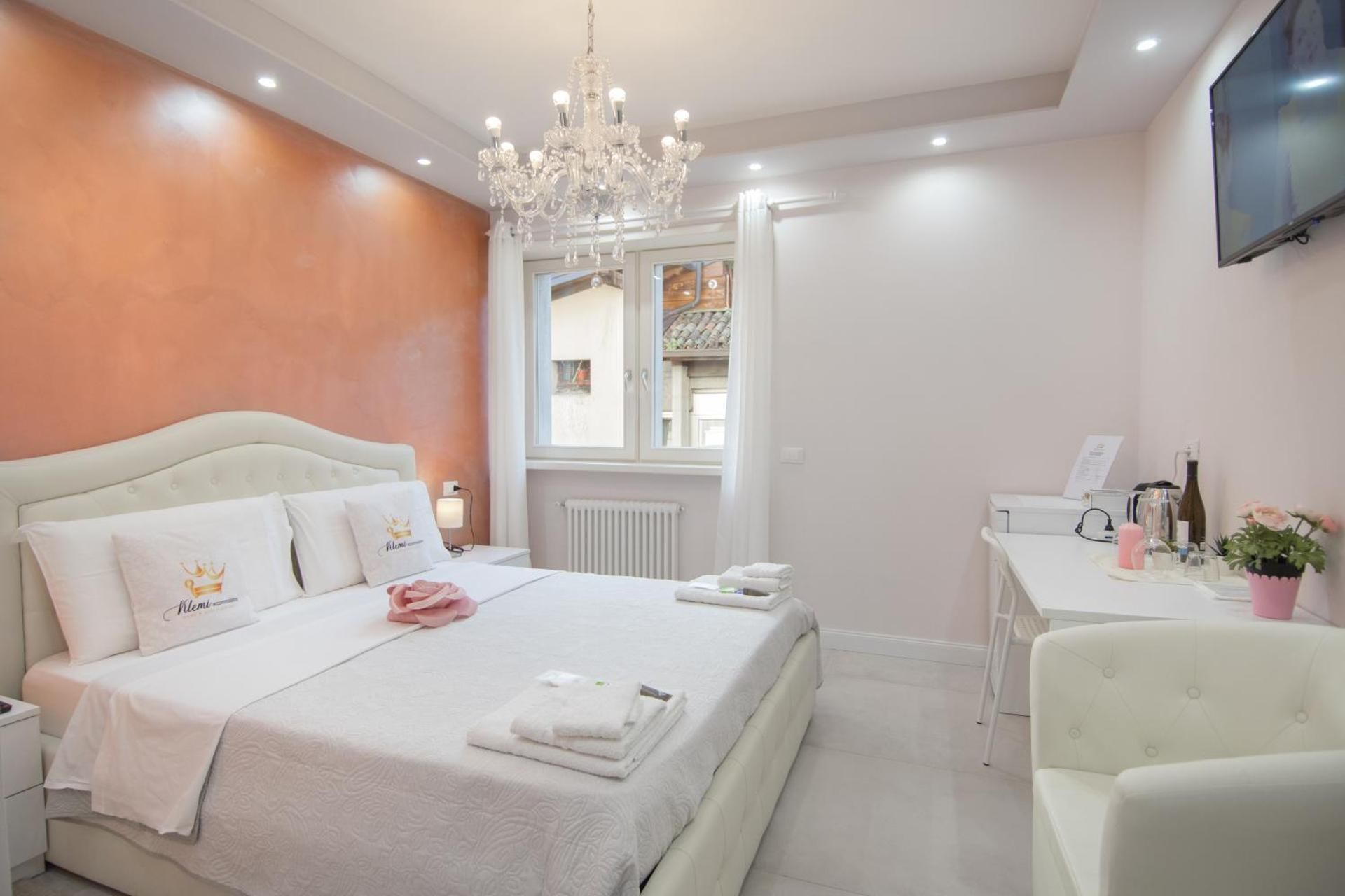 Double Room with Private External Bathroom