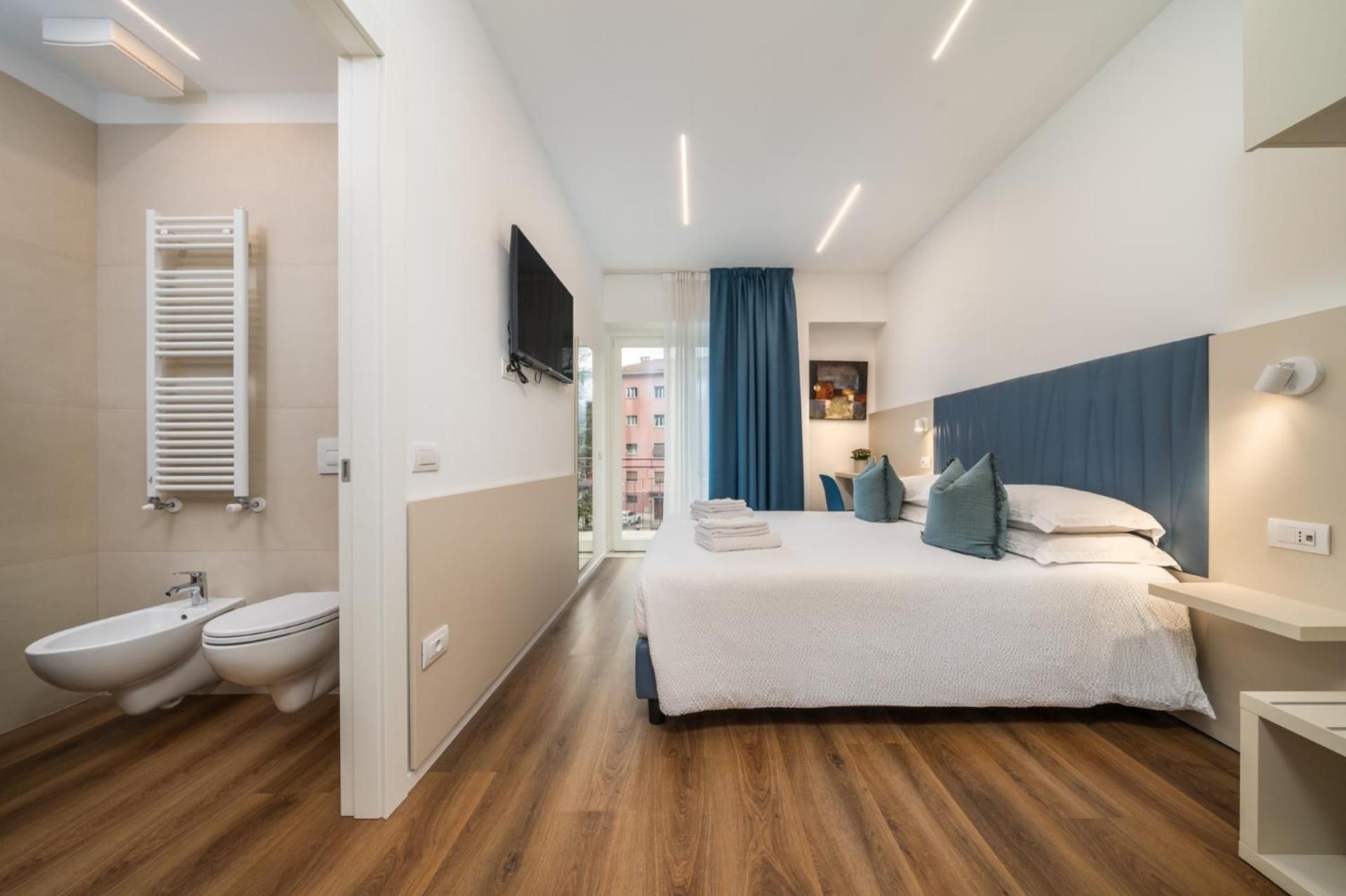 Double Room with Private Bathroom