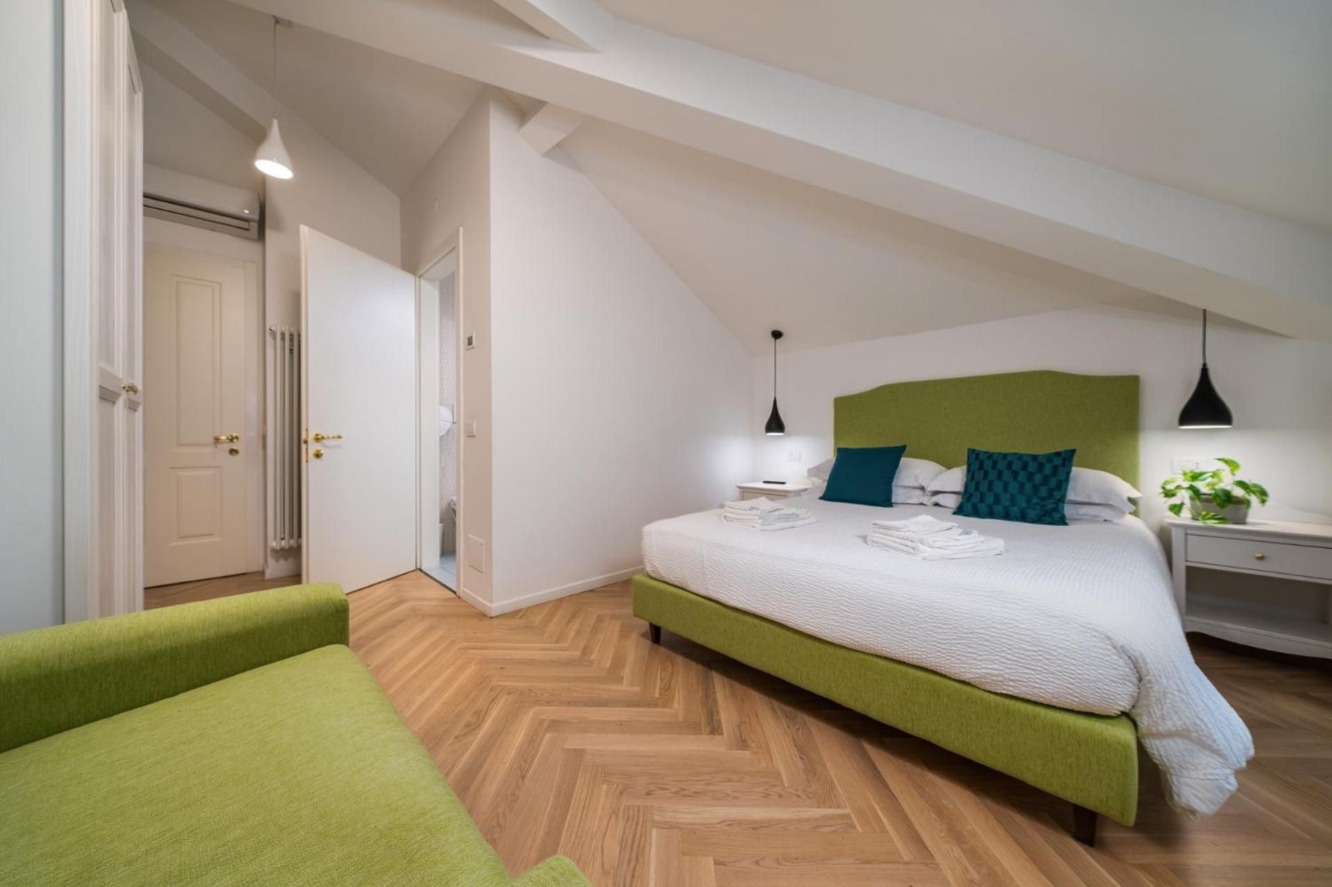 Triple Room with Private Bathroom