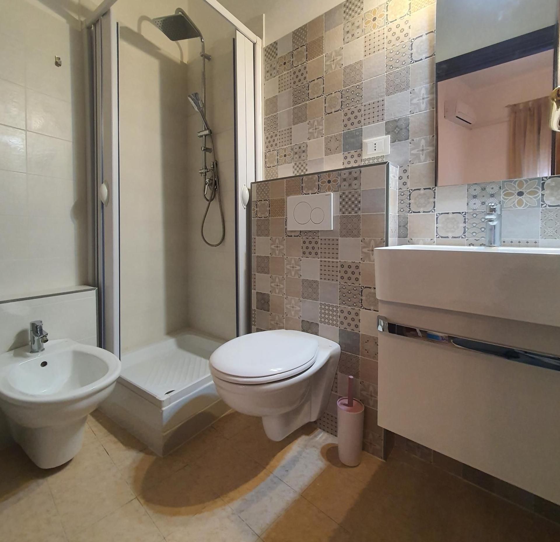 Economy Triple Room