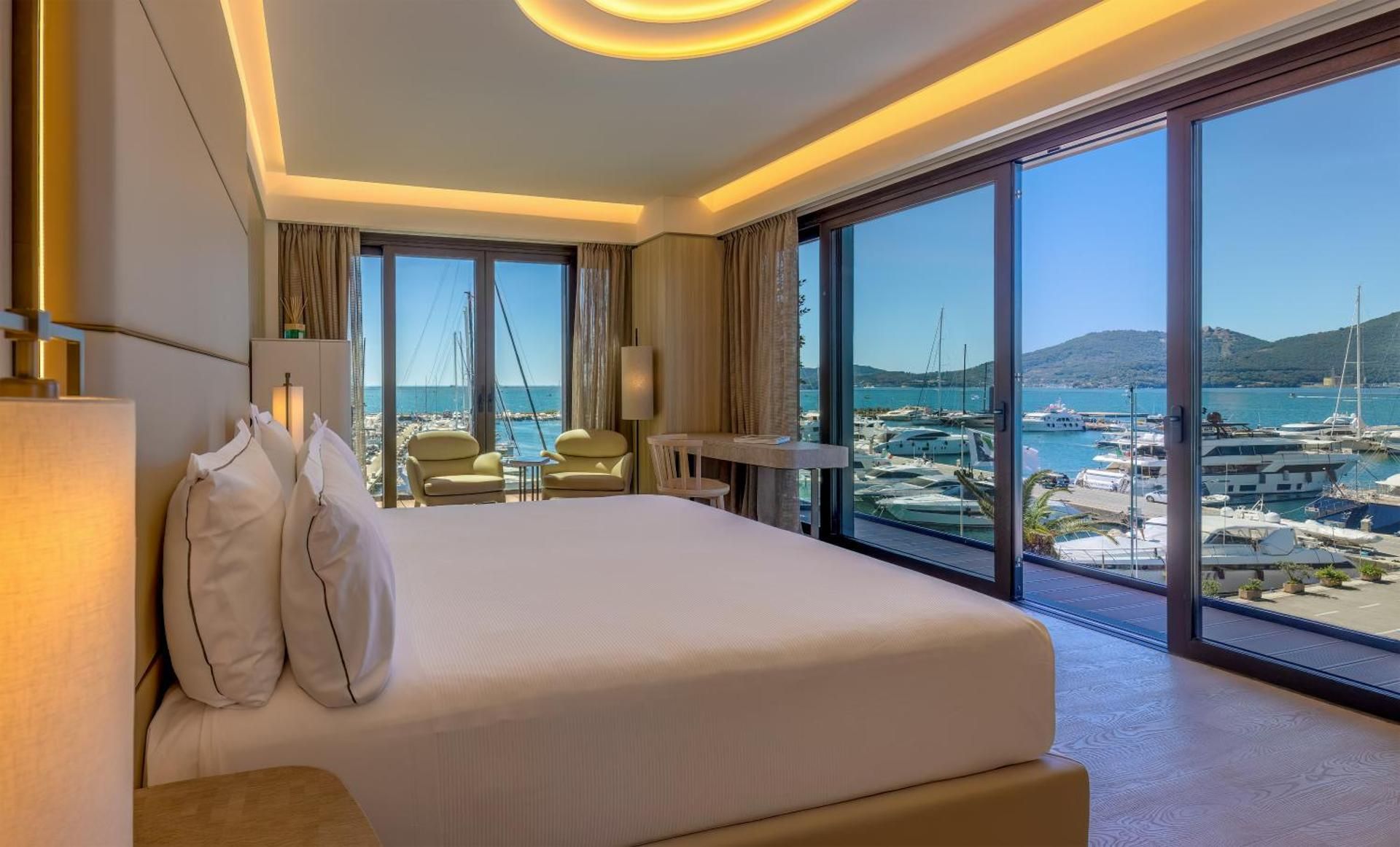 Deluxe Family Suite