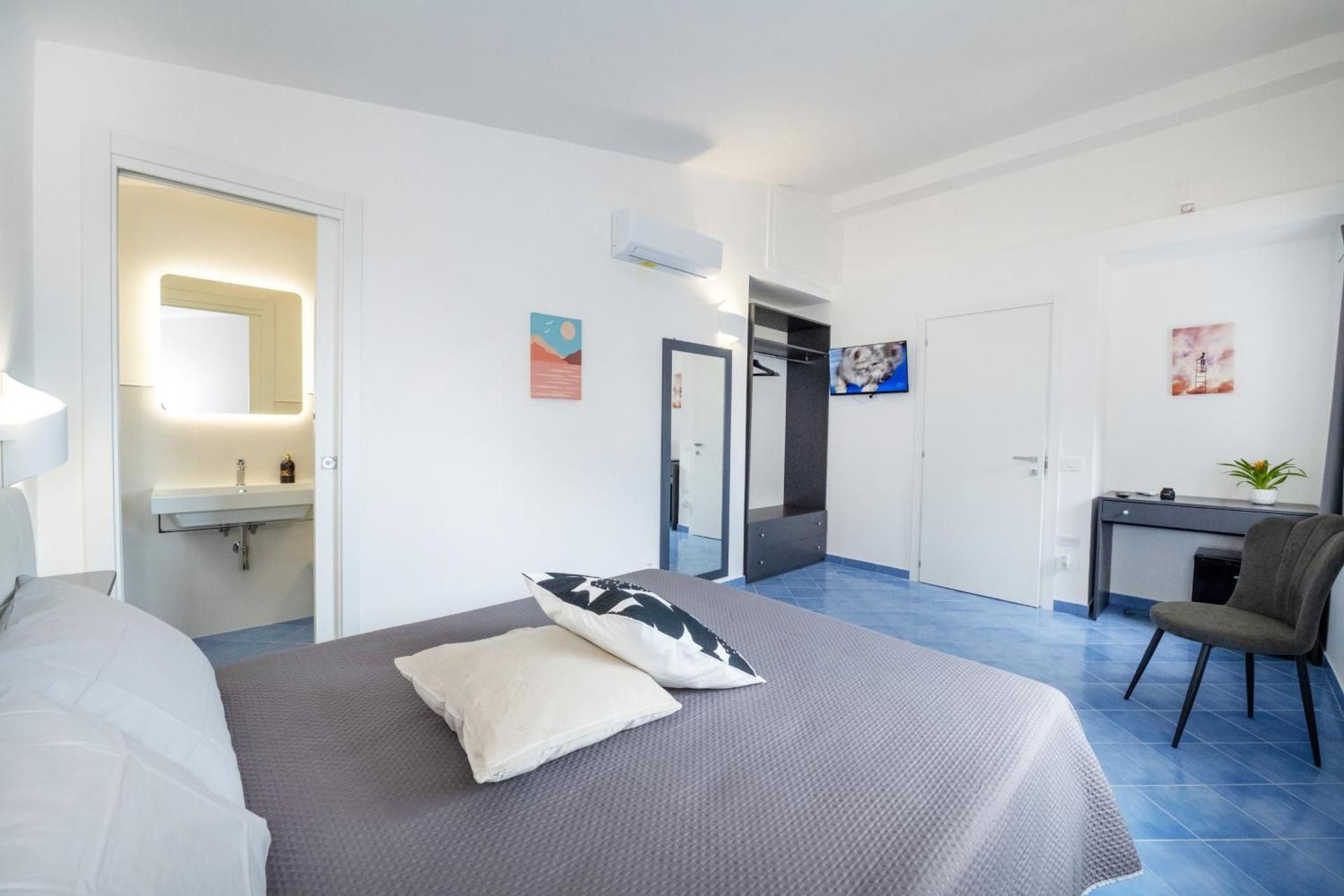 Large Double Room
