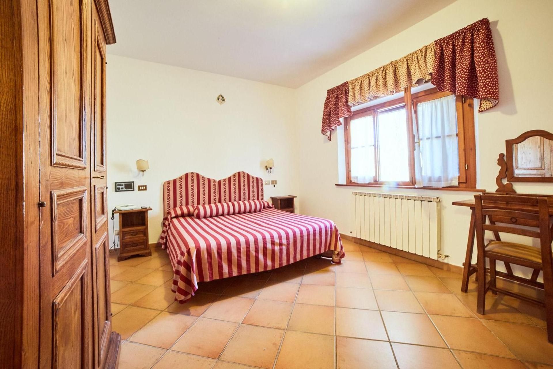 Two-Bedroom Deluxe Apartment with Balcony