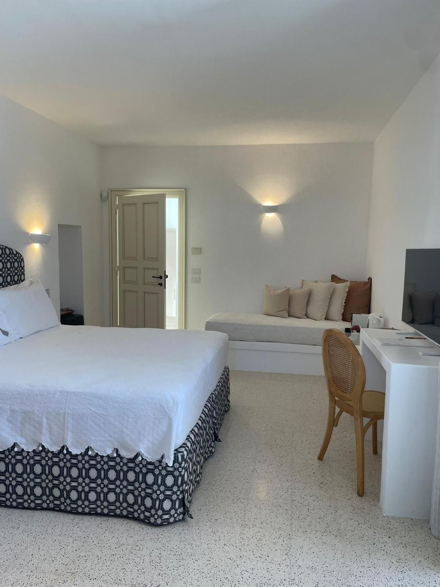 Superior Double or Twin Room with Terrace