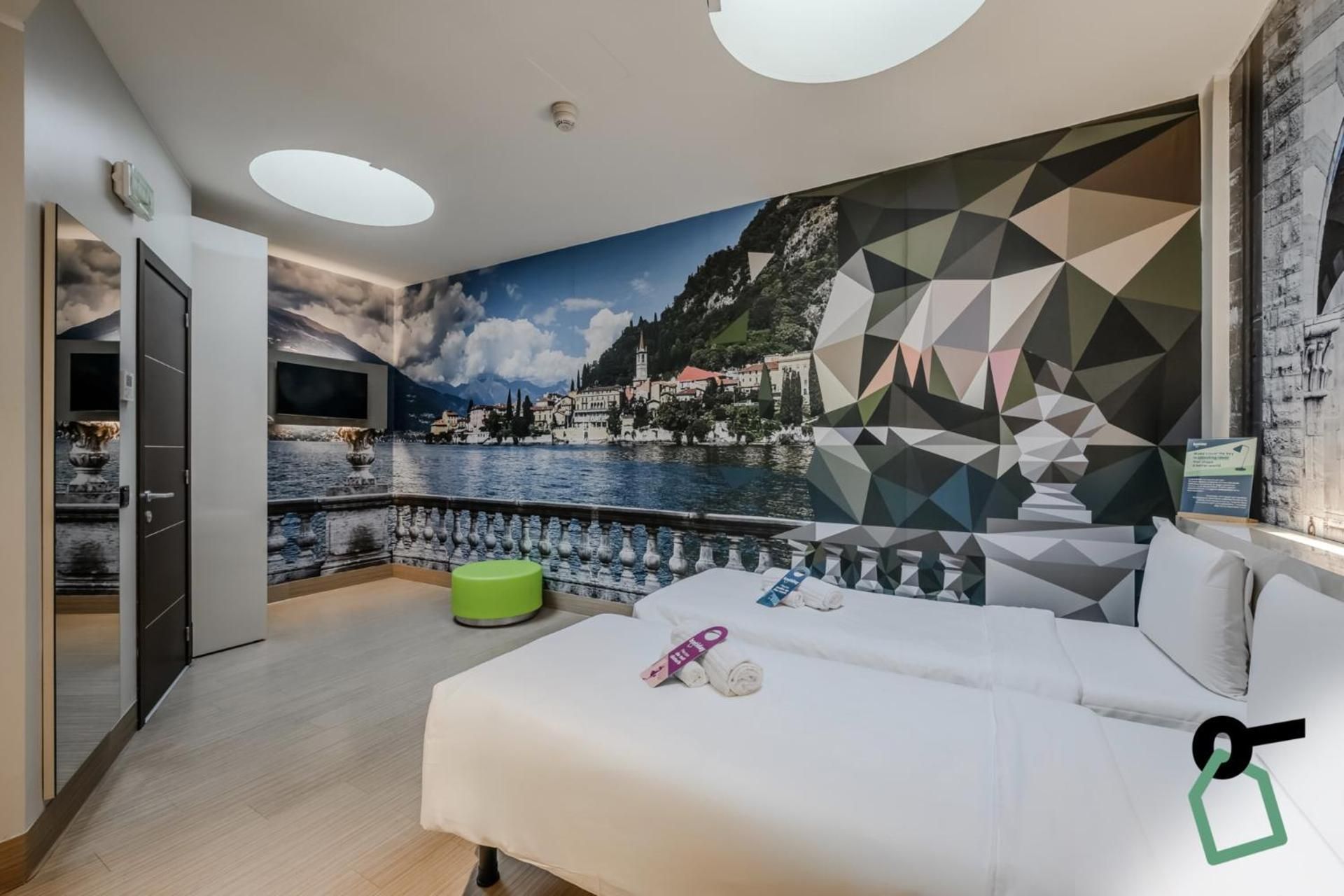 Hotiday Como Paoli Double Room