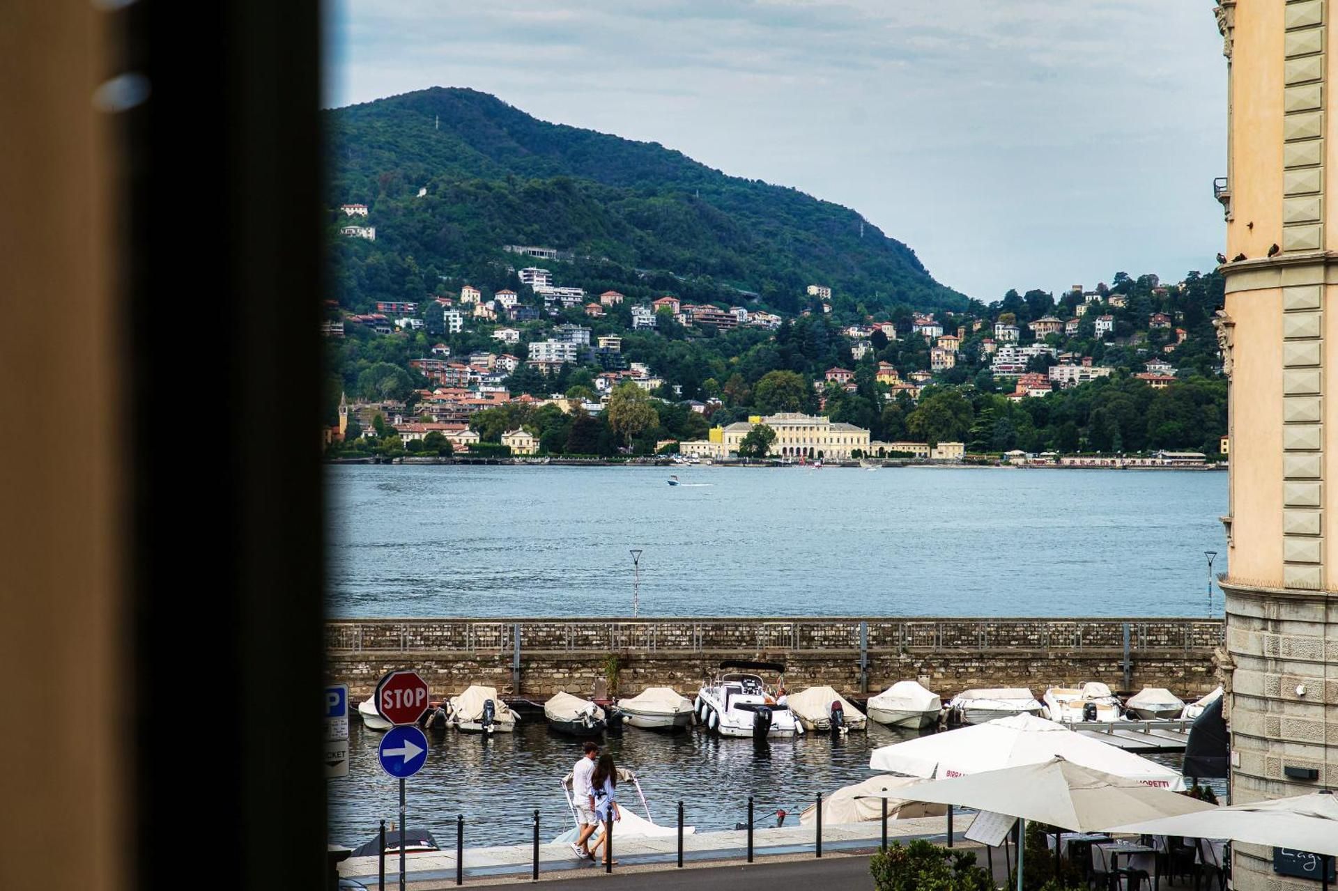 Guesthouse Lake's Vibes - The House Of Travelers