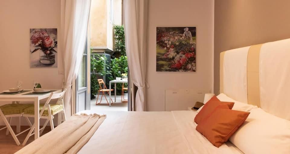 Russomanno Apartments One-Bedroom Apartment