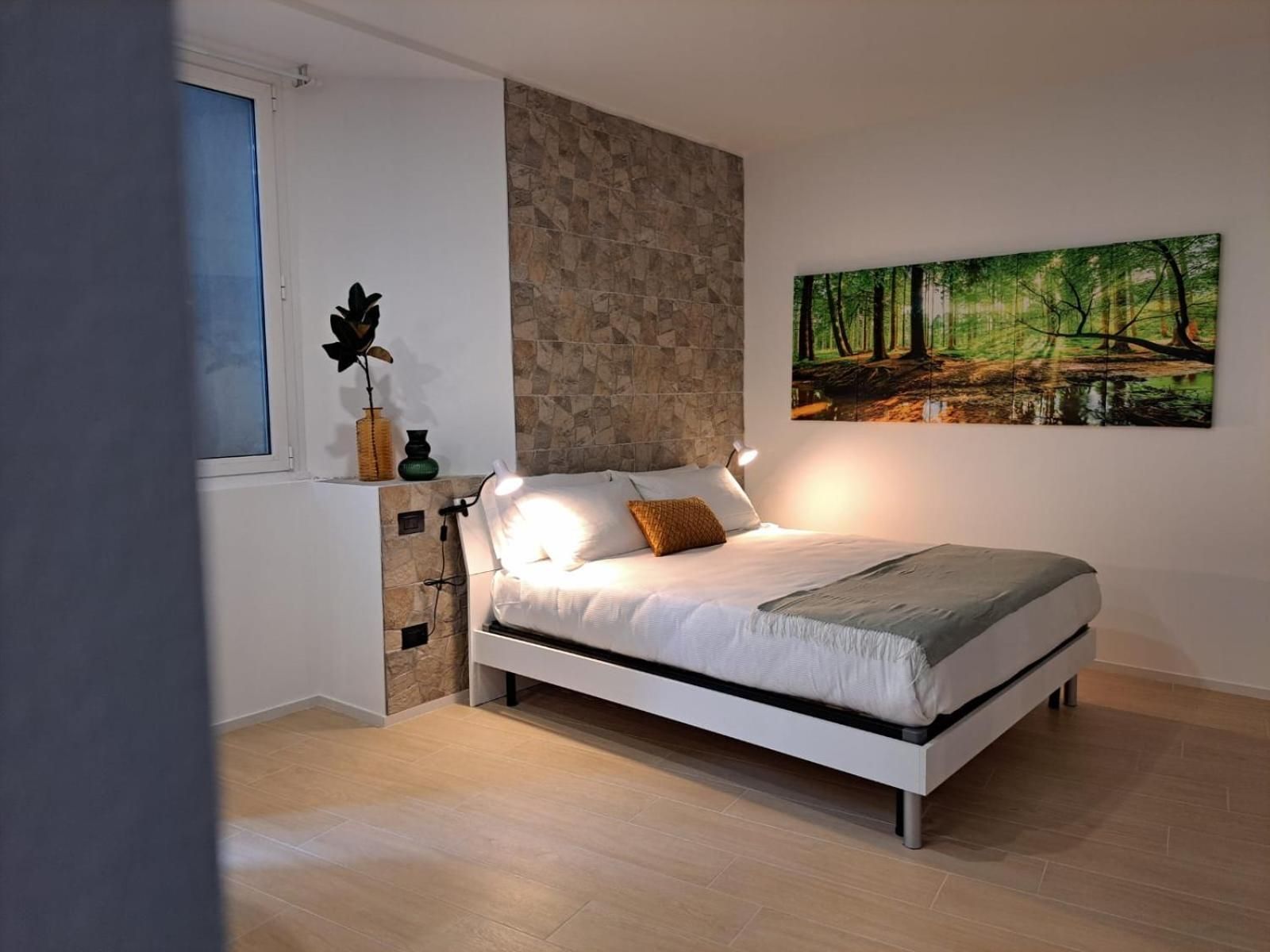 Deluxe Studio