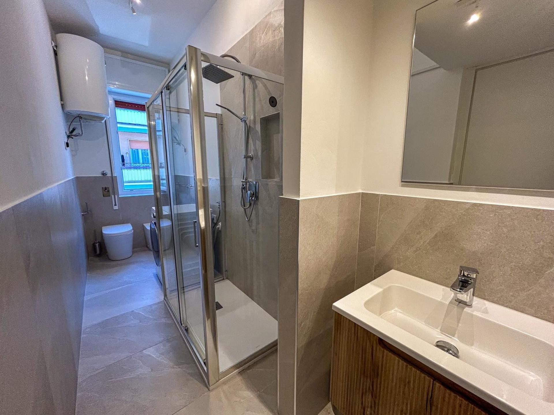 Three-Bedroom Deluxe Apartment