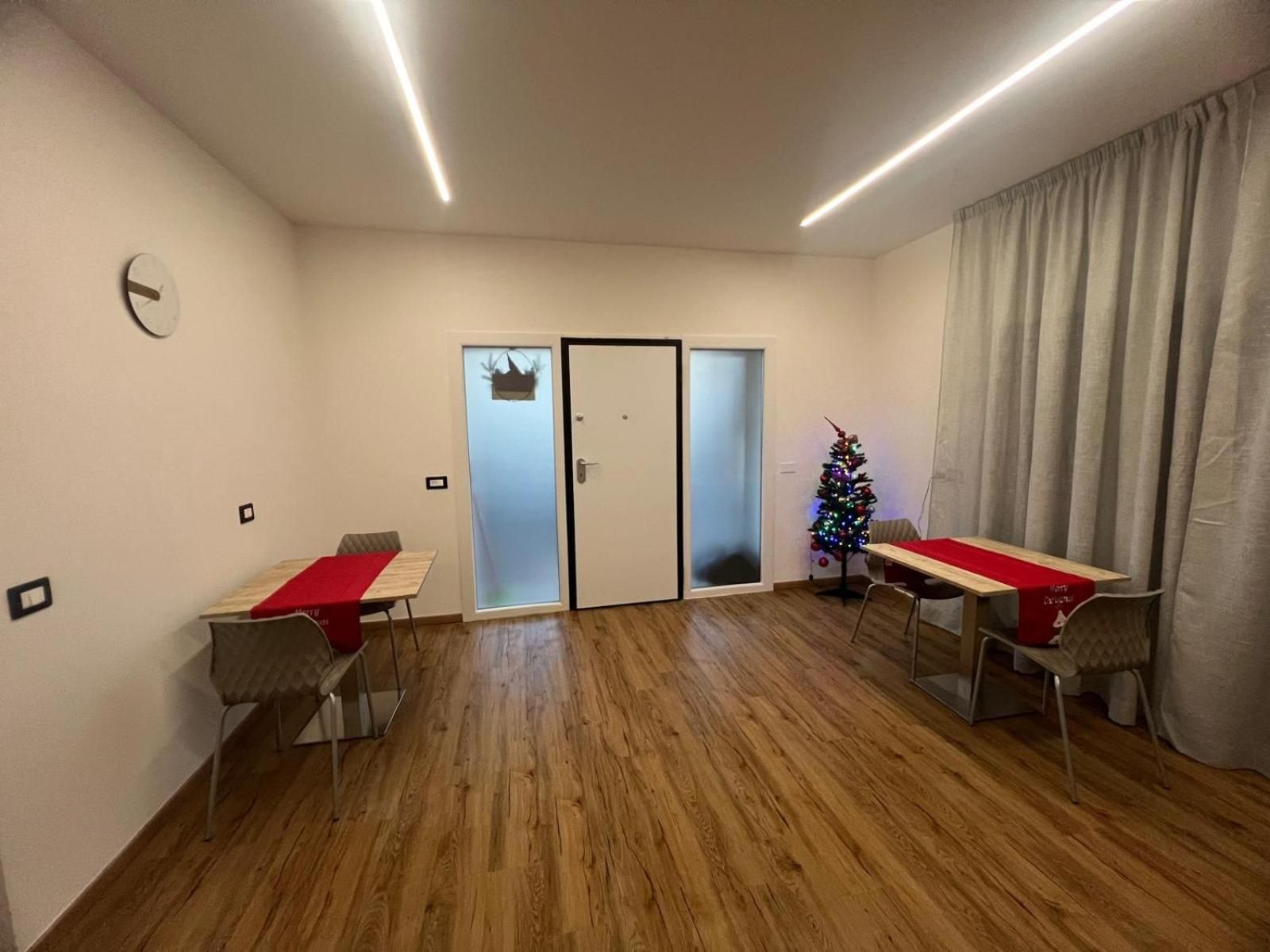 shared lounge/tv area