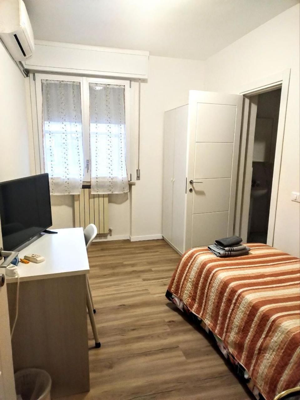 Single Room With Private Bathroom