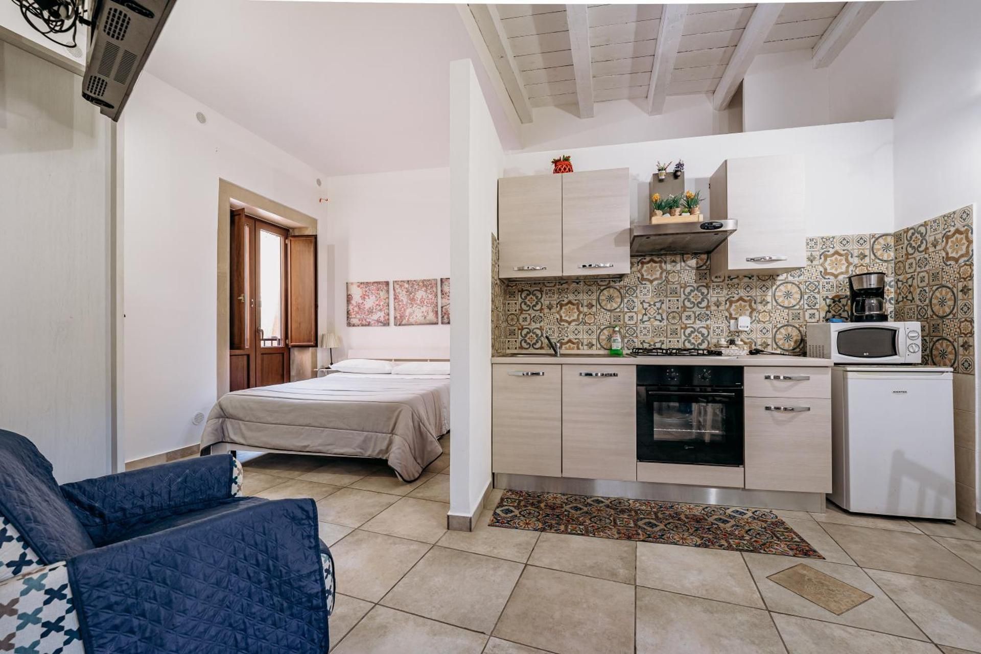 Studio Apartment