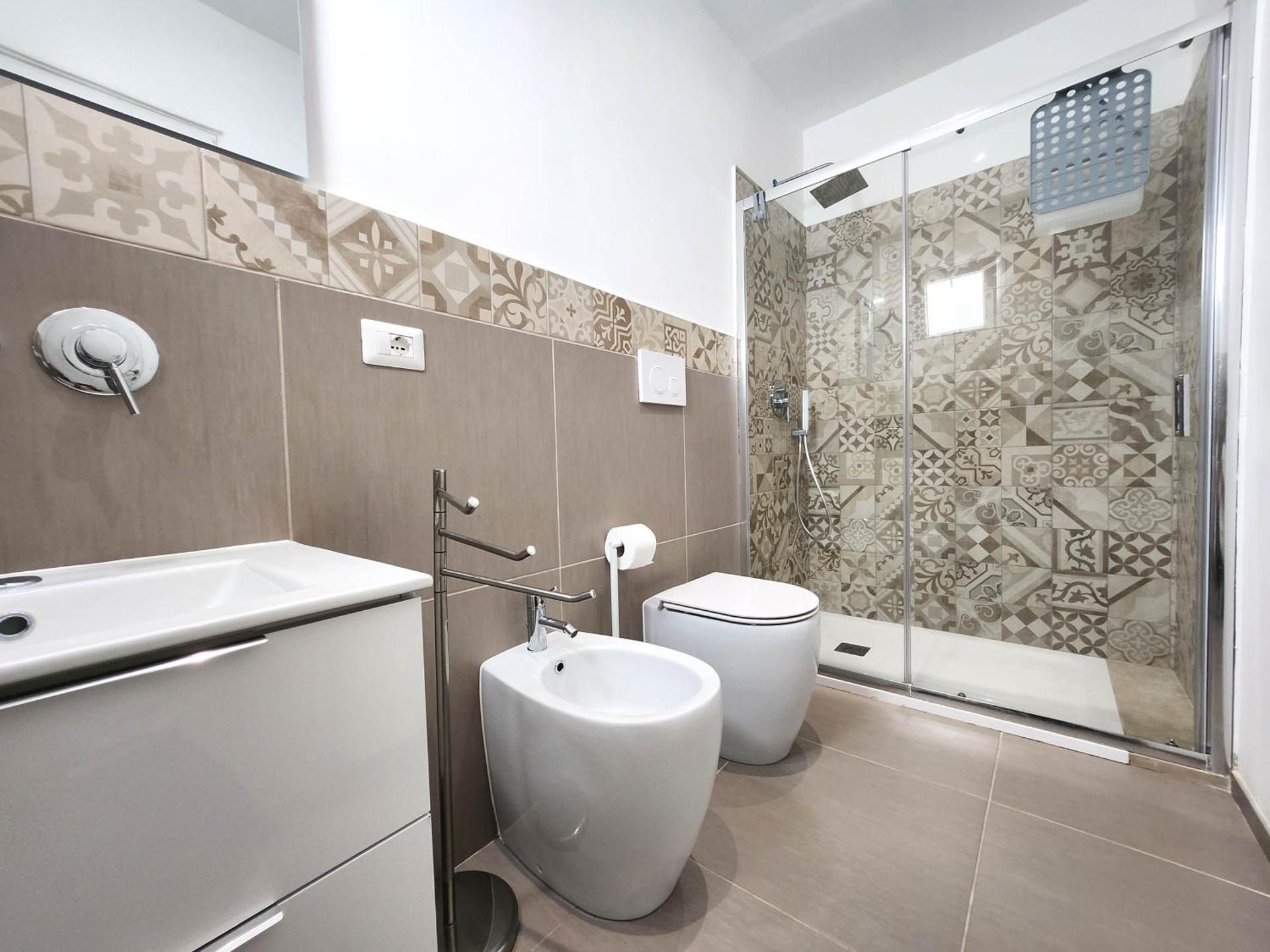 One-Bedroom Apartment with Terrace
