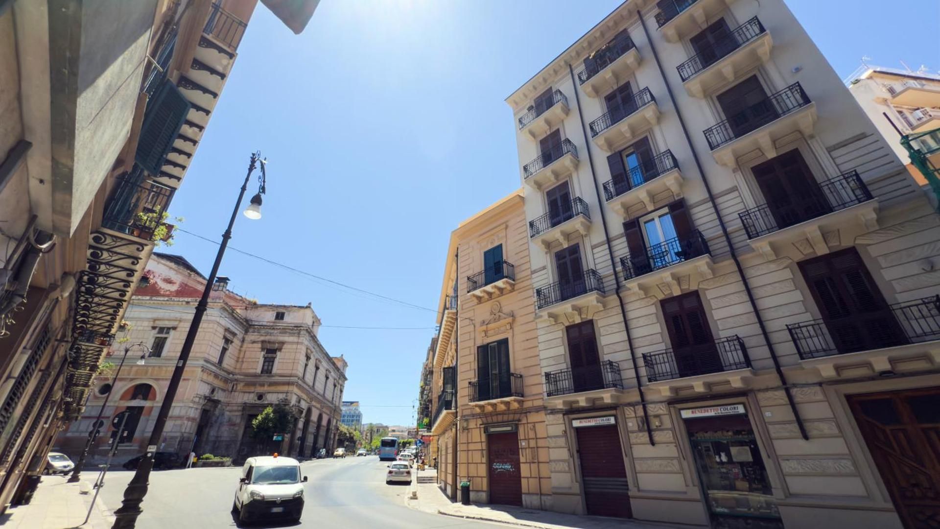 Mama suites Politeama