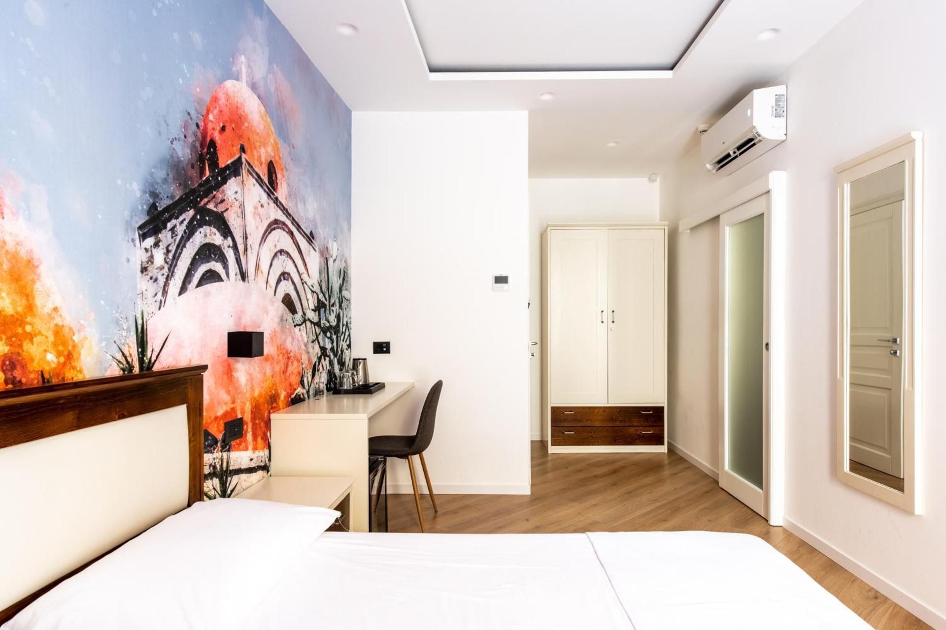 Queen Room with Balcony