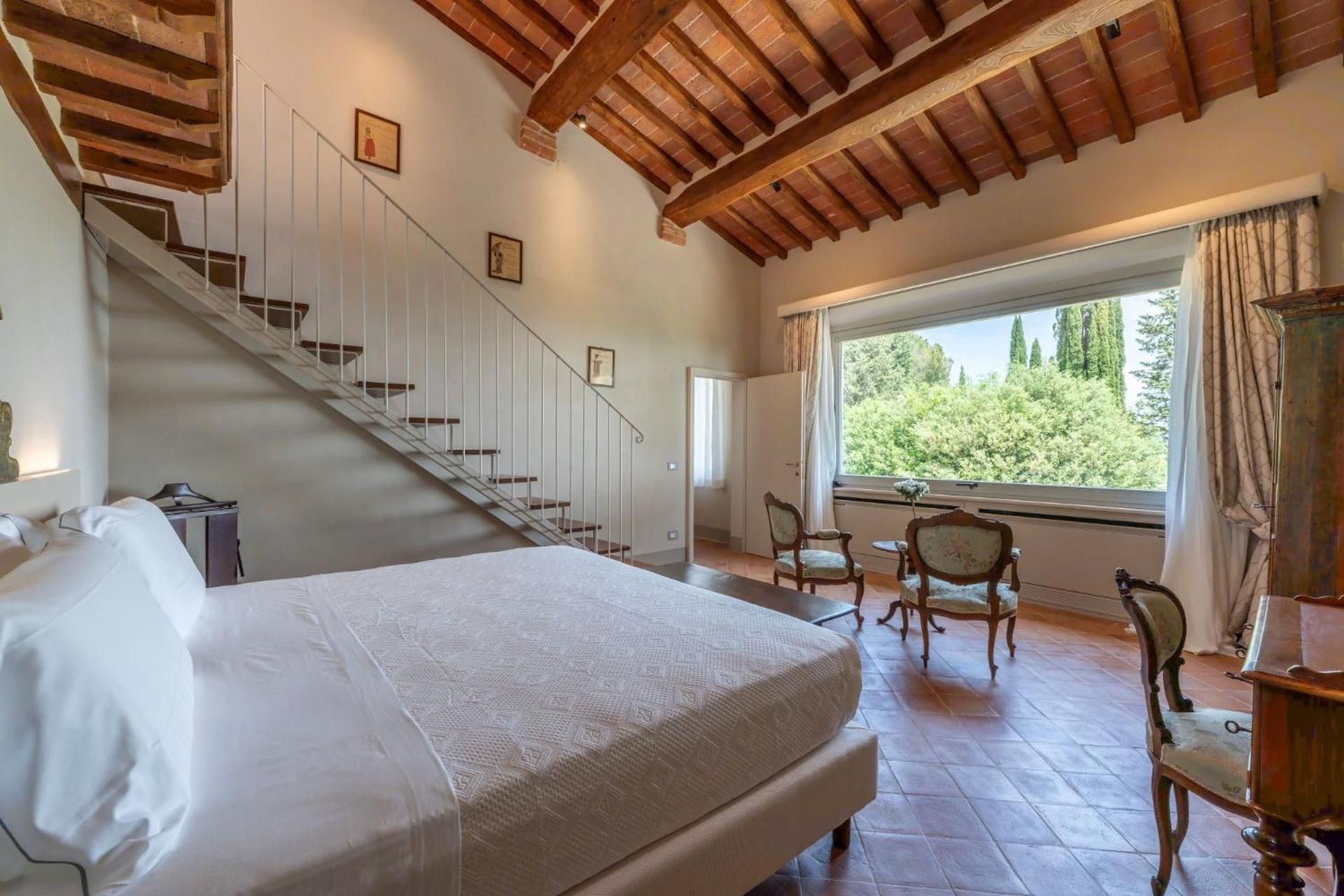 Superior King Suite