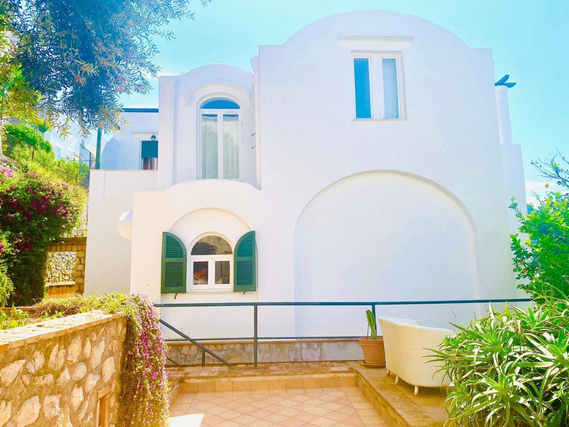 Villa La Zagara by CapriRooms