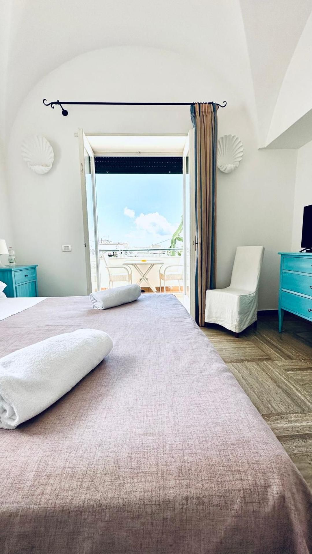 Deluxe Double Room with Balcony