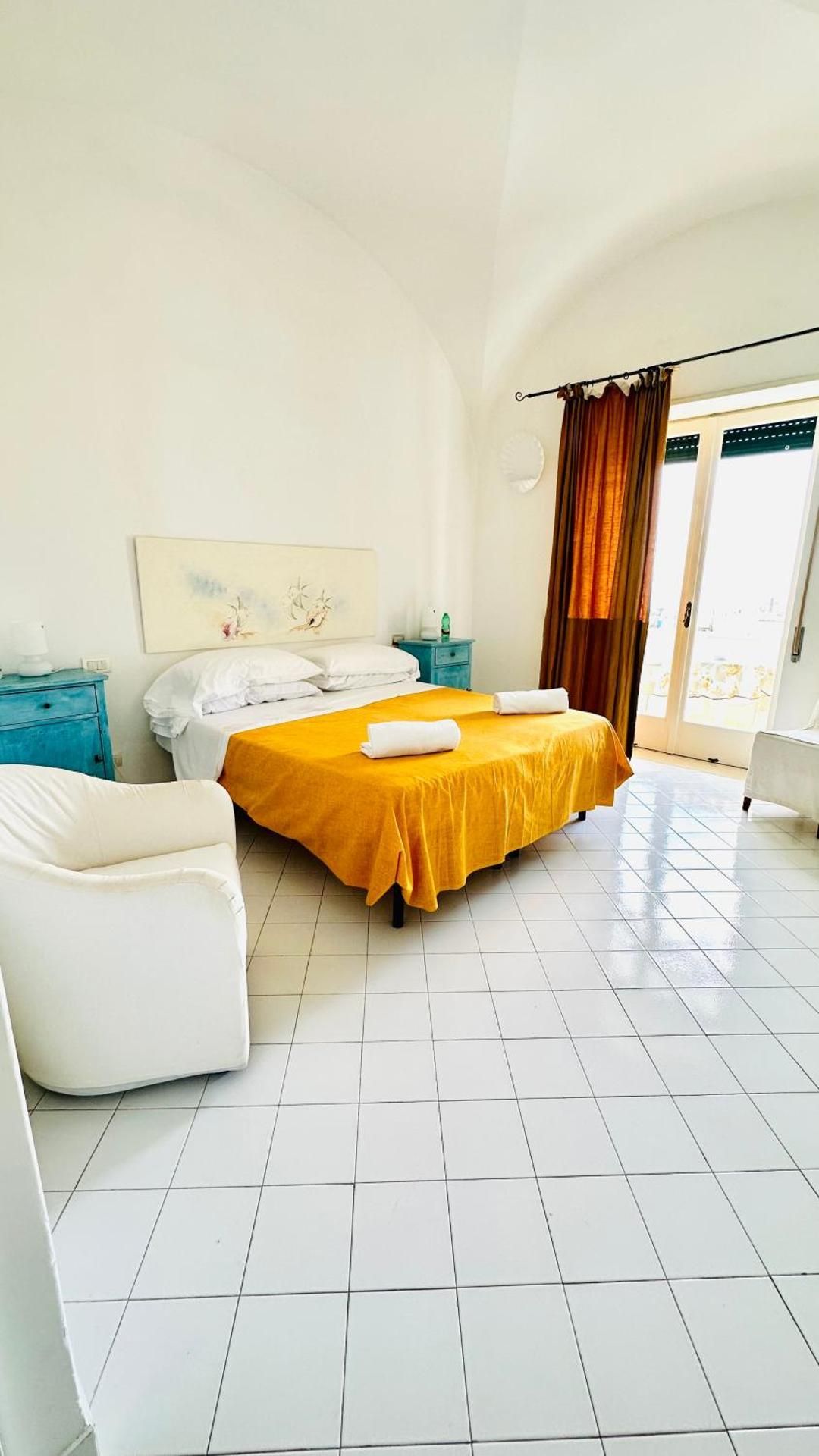 Deluxe Double Room with Balcony and Sea View