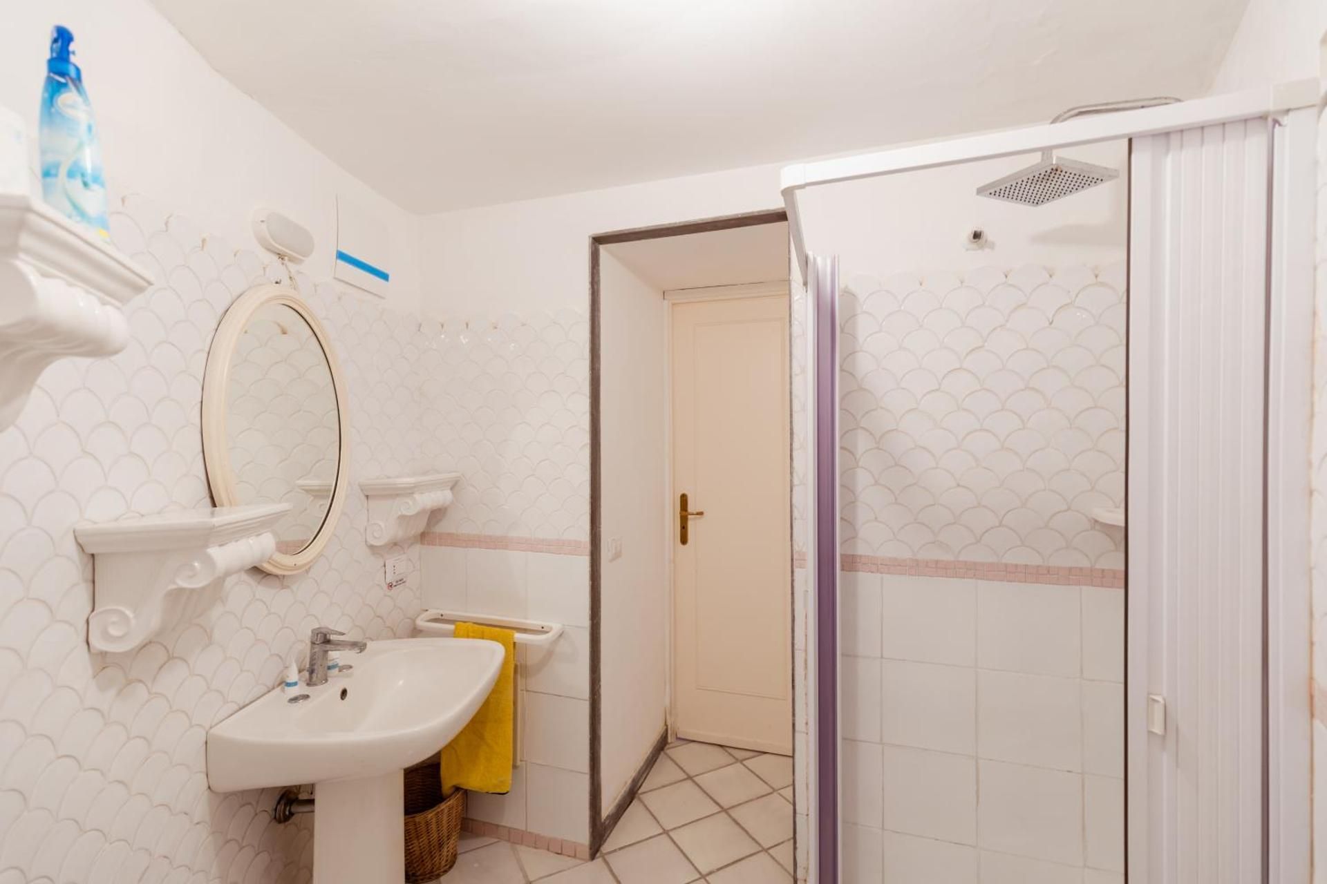 La Perla Marina Suite Triple Room 3