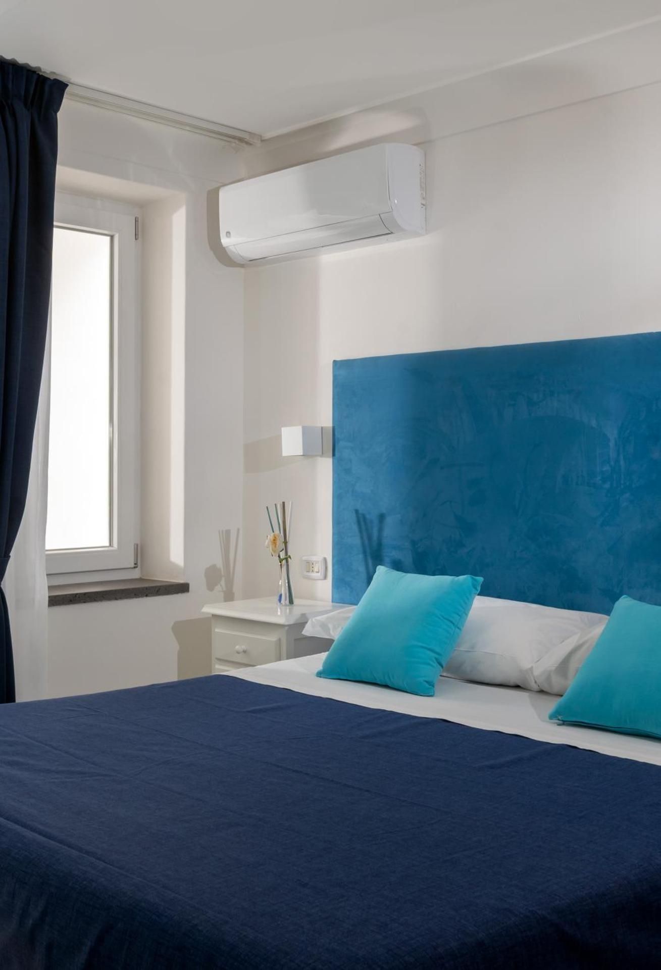Deluxe Double or Twin Room with Sea View