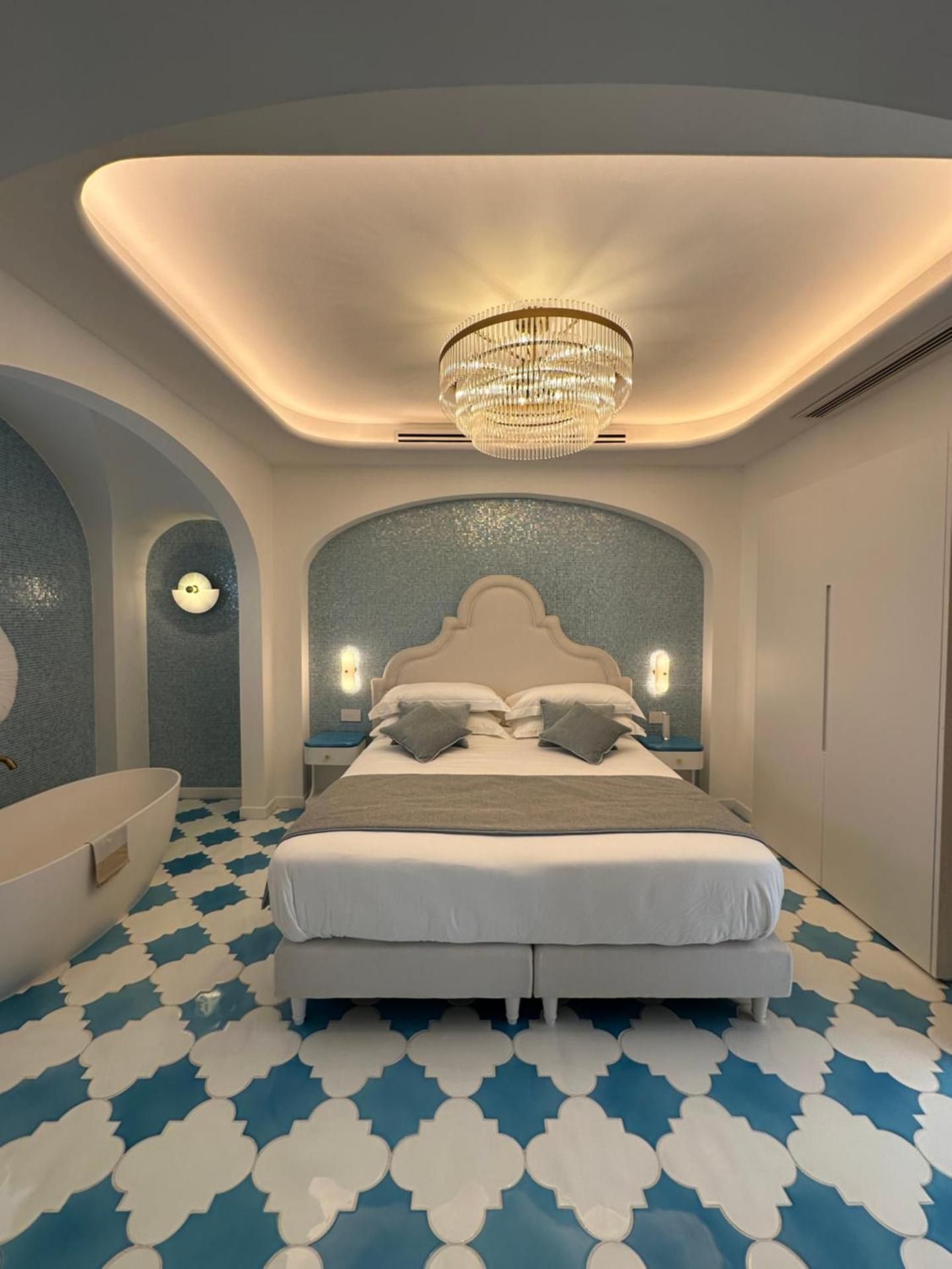 Lussi Capri Boutique Standard Double Room 2