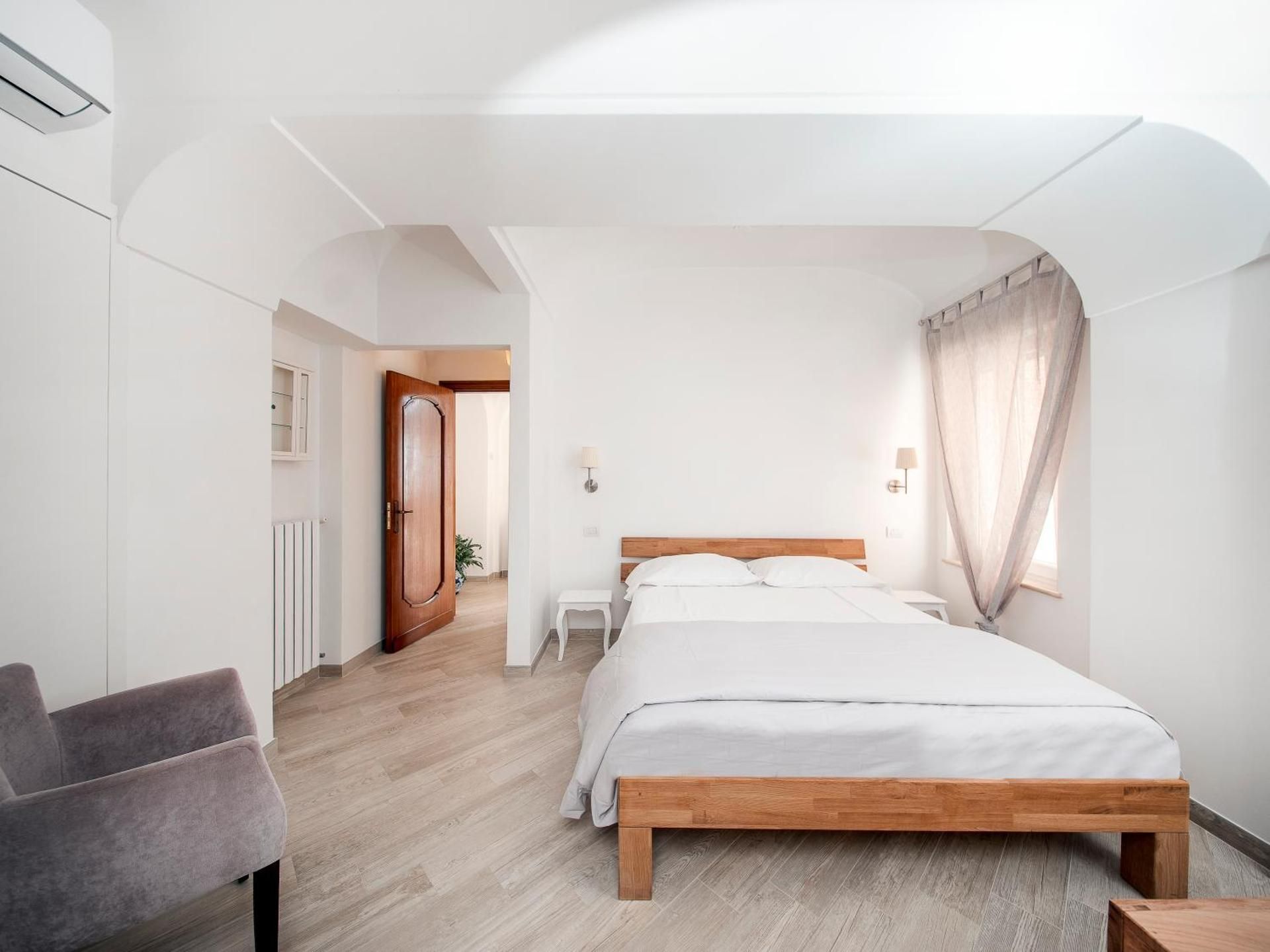 Queen Suite with Sea View