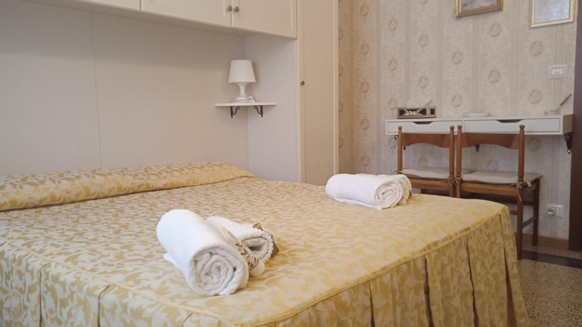 Double Room with Shared Bathroom