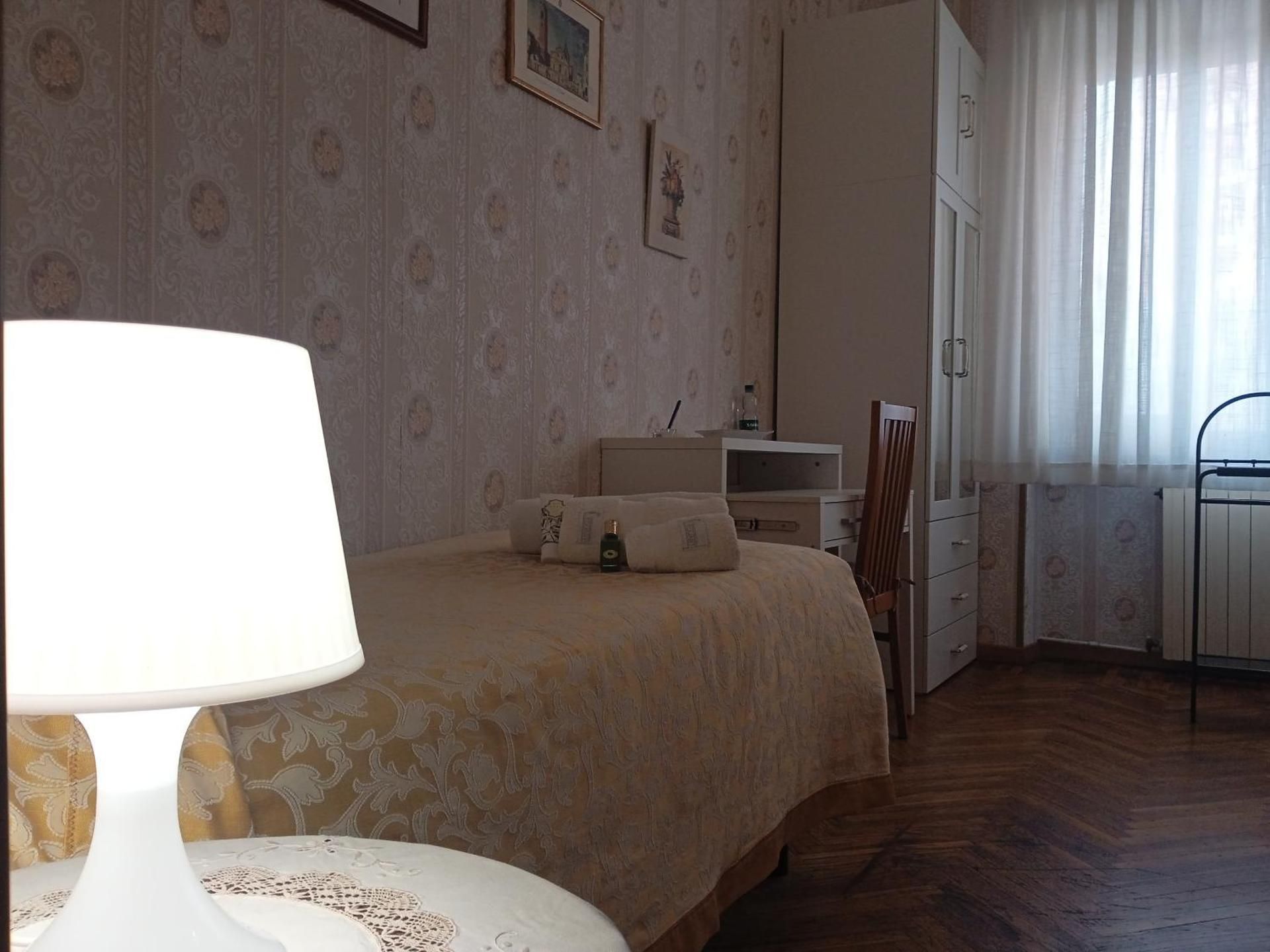Single Room with Shared Bathroom