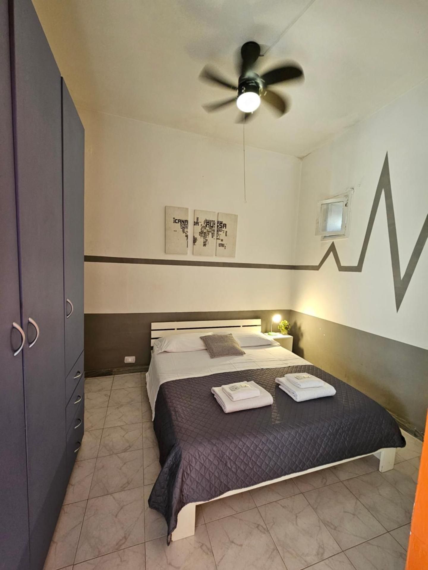 One-Bedroom Standard Apartment