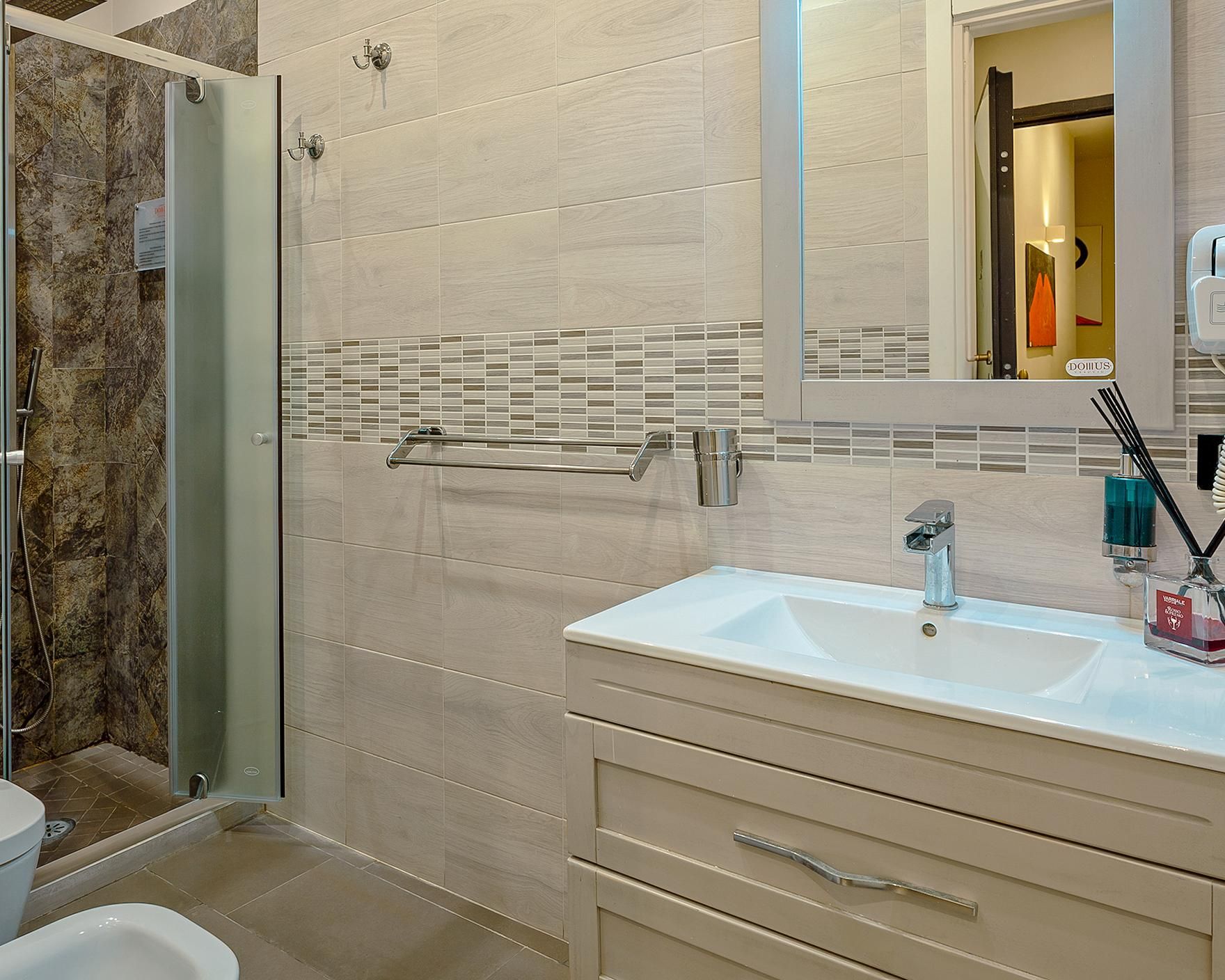 Superior - 1 King Bed