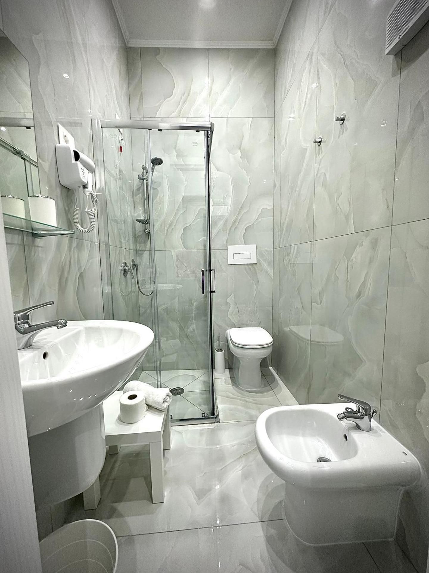 MARVIT CENTRAL LUXURY Double Room 3