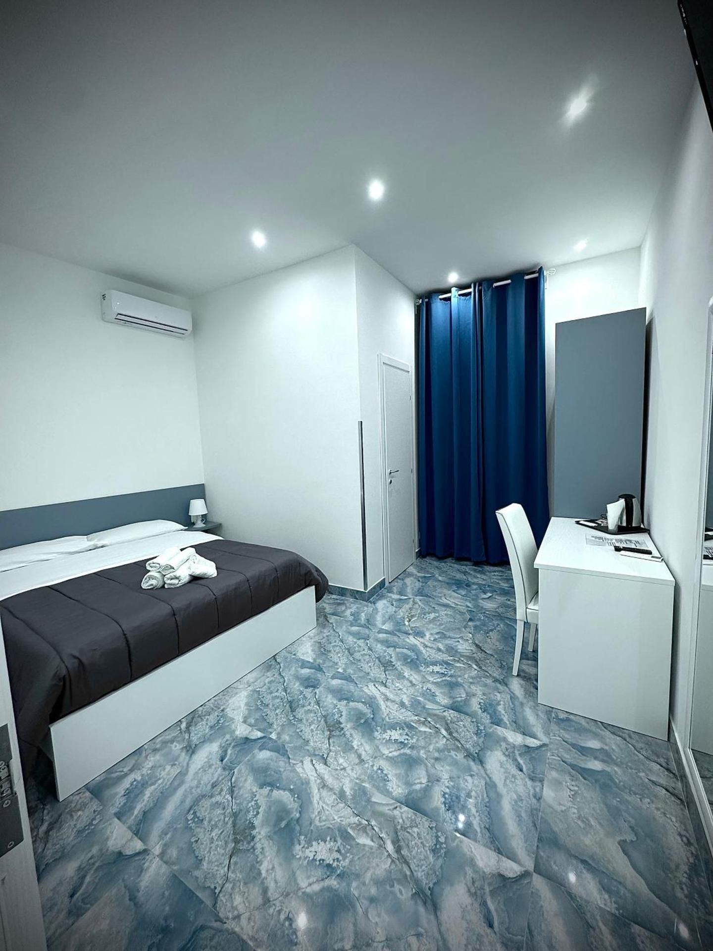 MARVIT CENTRAL LUXURY Double Room