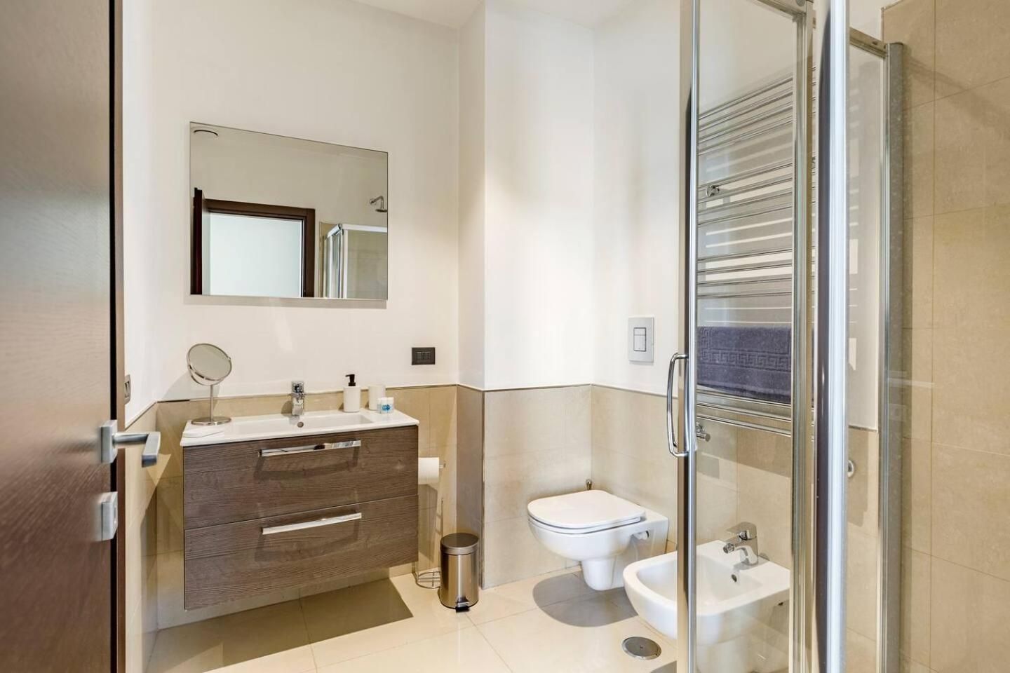 One-Bedroom Apartment with Balcony and City View
