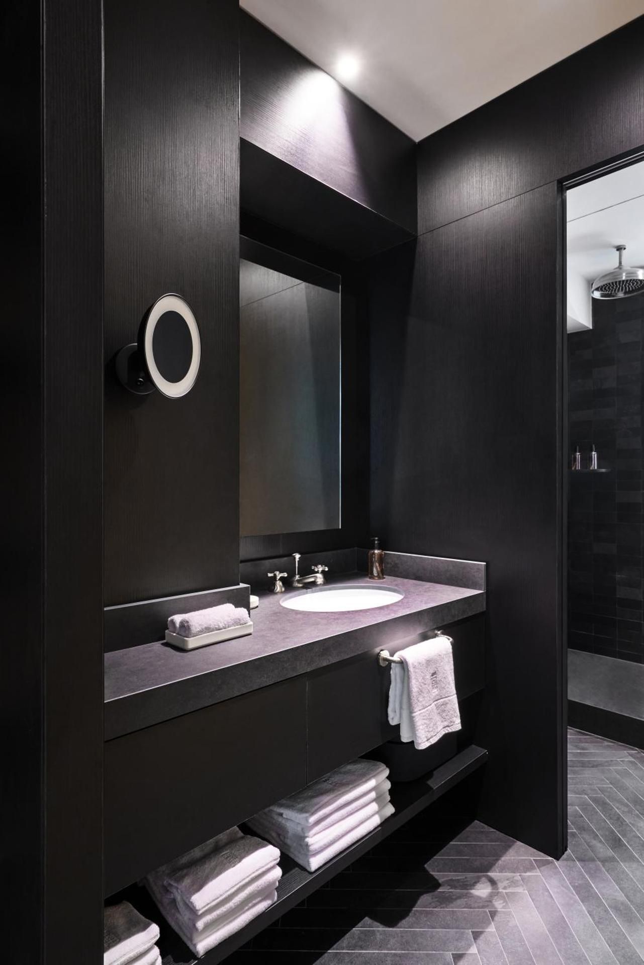 Penthouse with Pool and Terrace