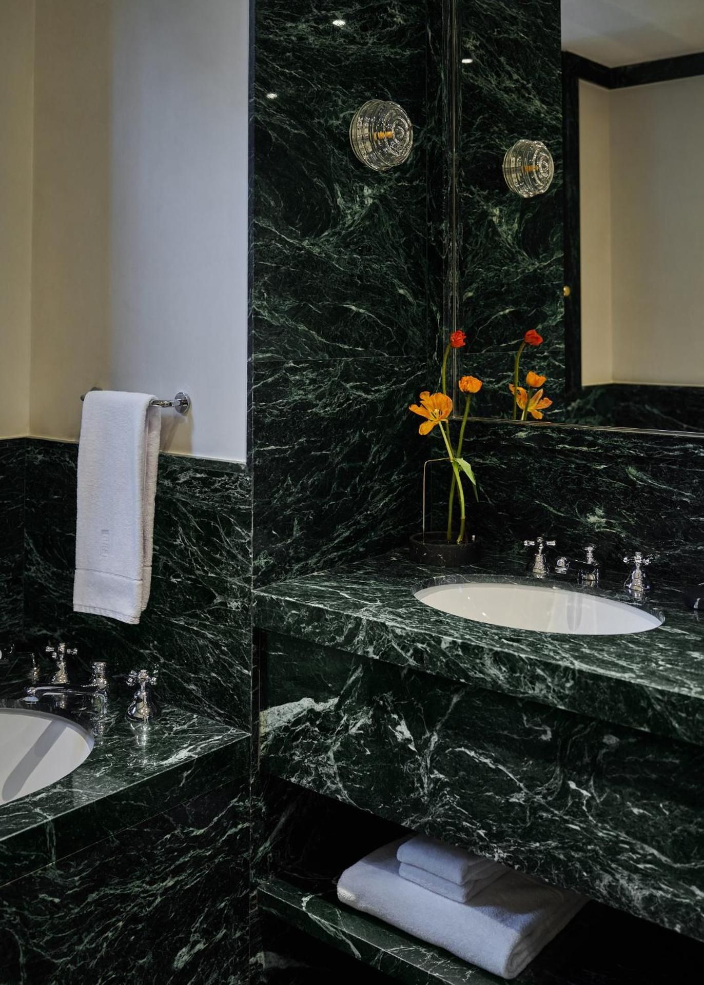 Maison Senato Two-Bedroom Premiere with Balcony and City View 2