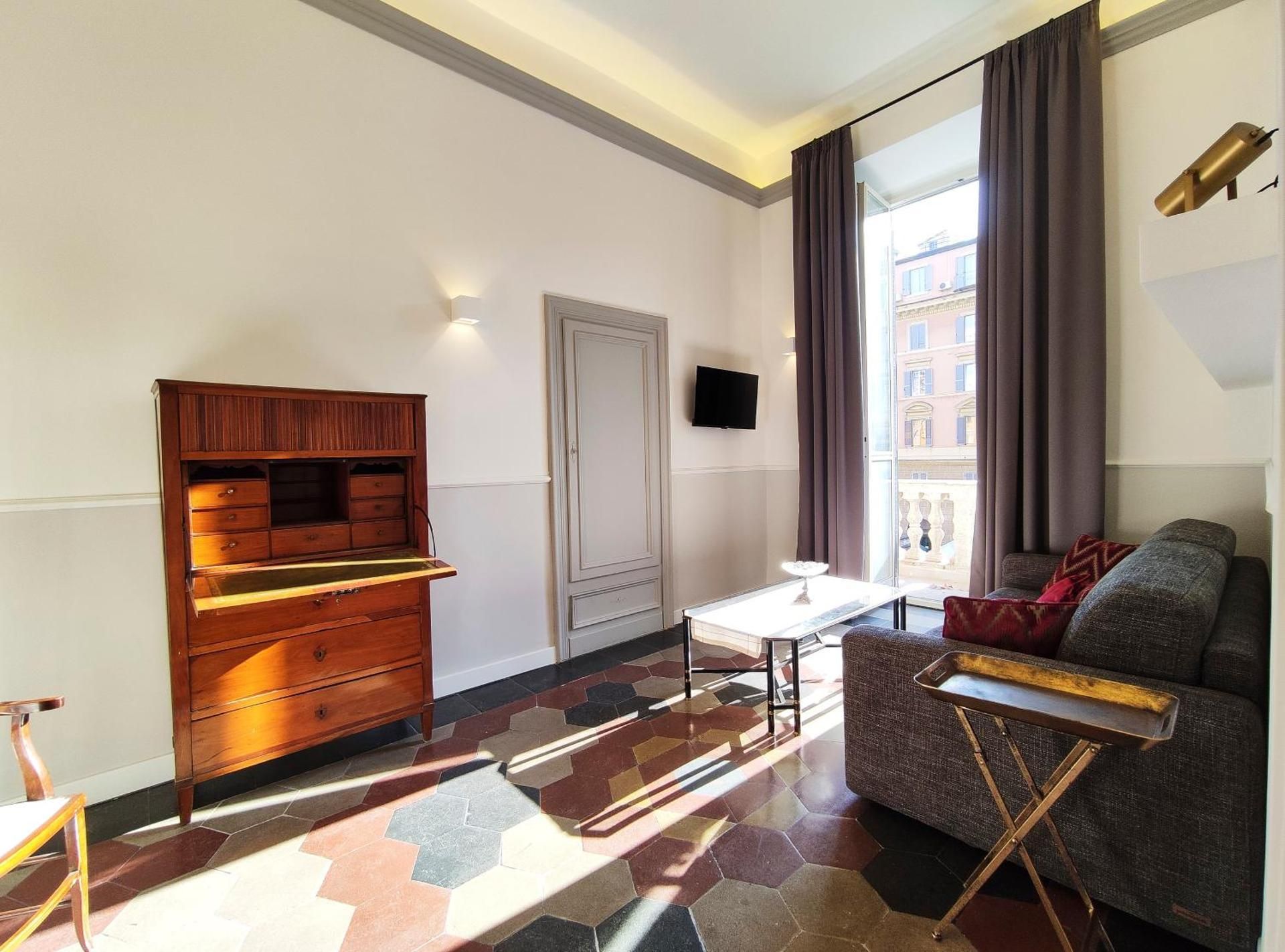Deluxe King Suite