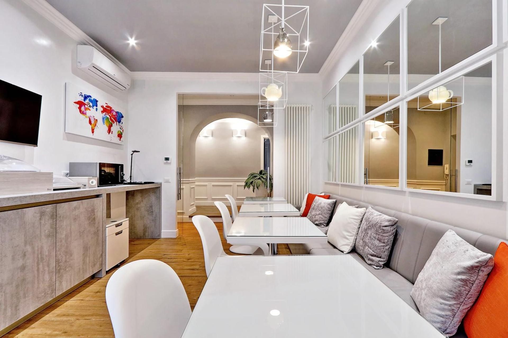 shared lounge/tv area