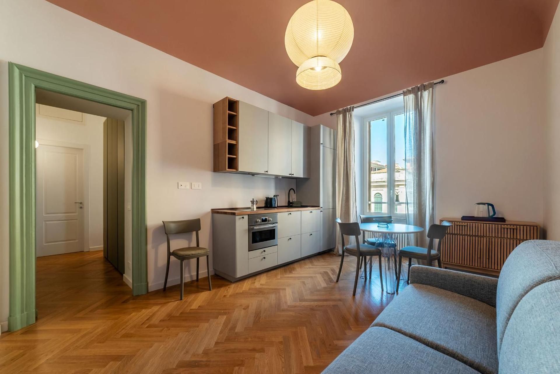 One-Bedroom Apartment