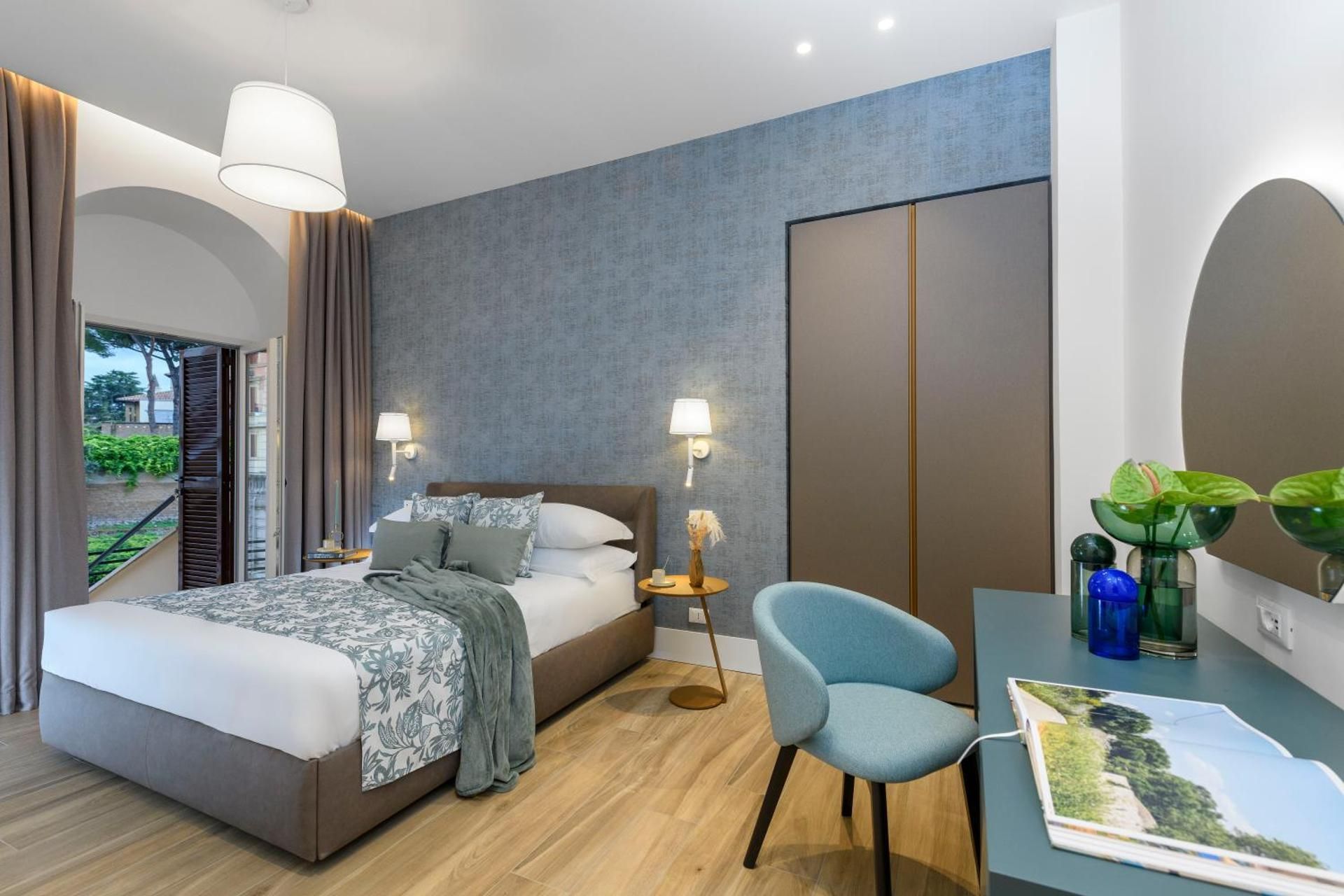 Three-Bedroom Apartment with Balcony