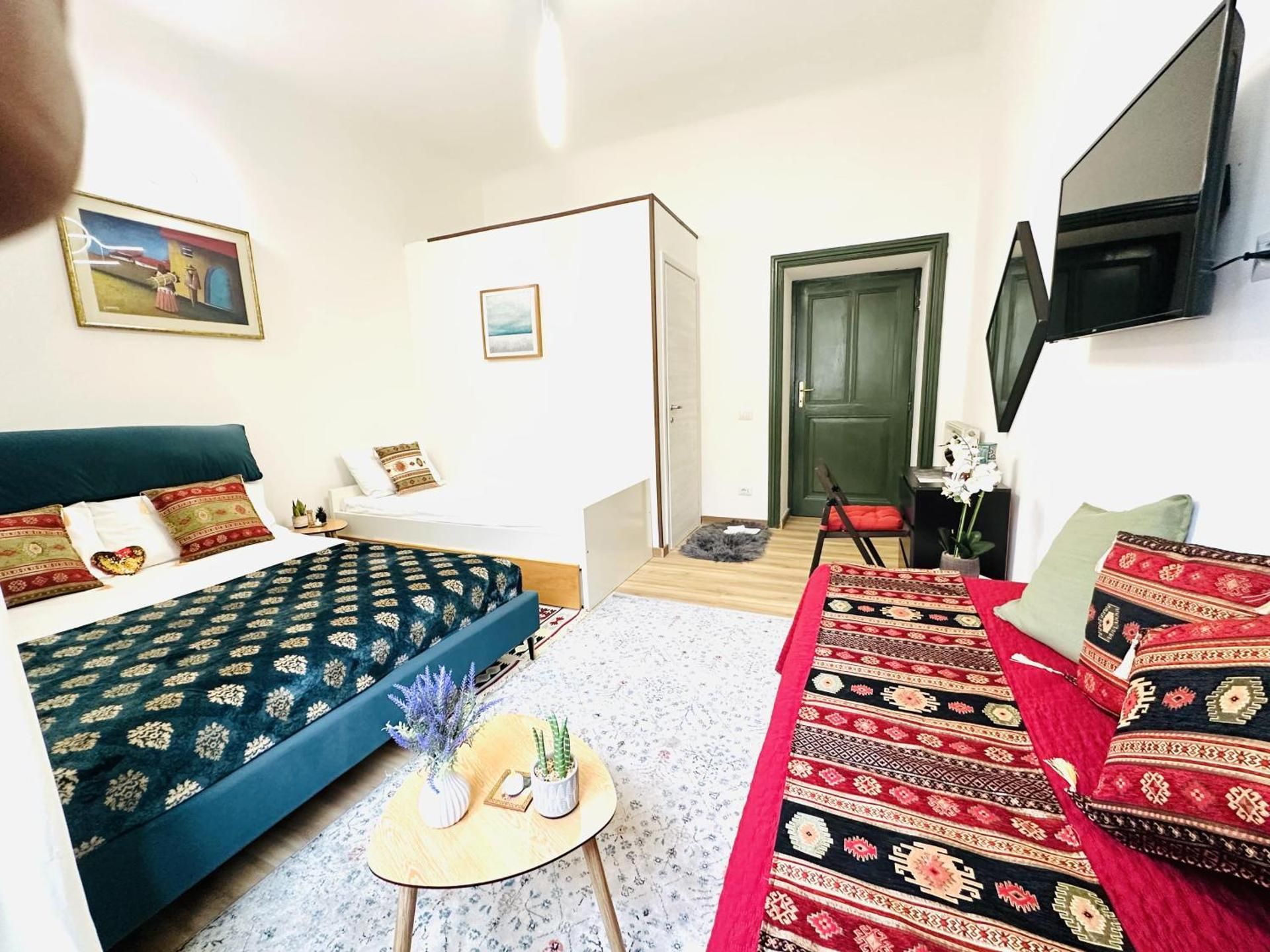 Deluxe Family Suite
