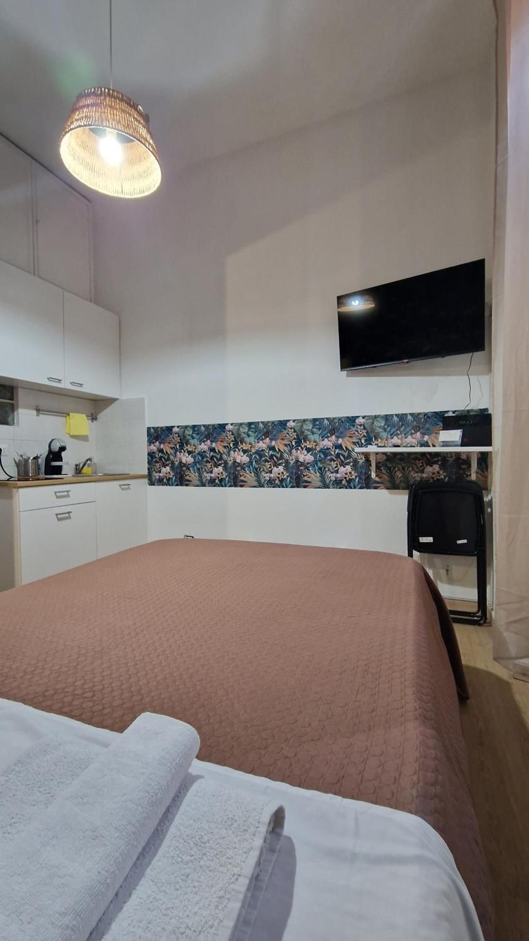 Bixio Rooms One-Bedroom Apartment